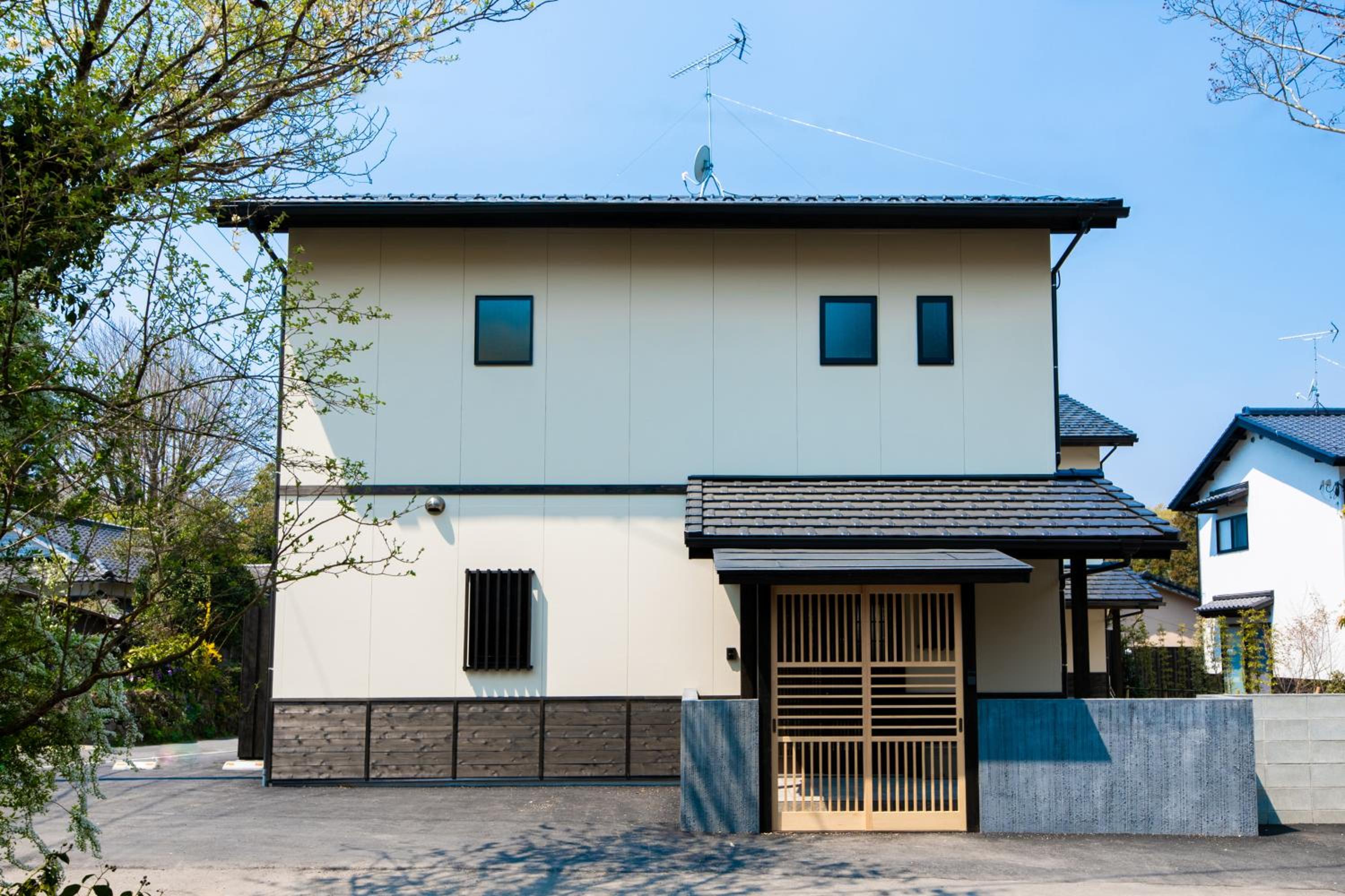 Two-Bedroom House photo 3