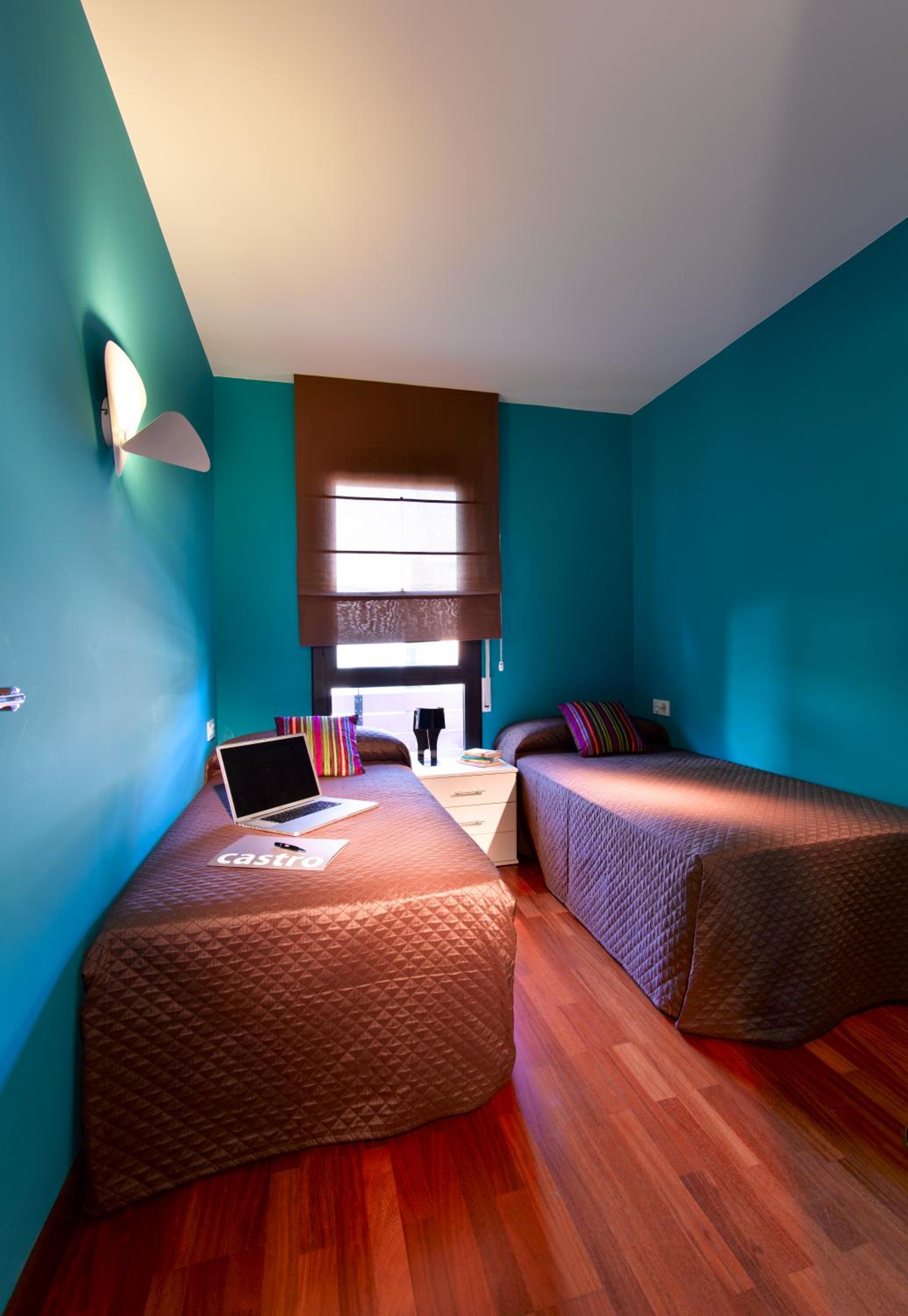 Three-Bedroom Apartment photo 2