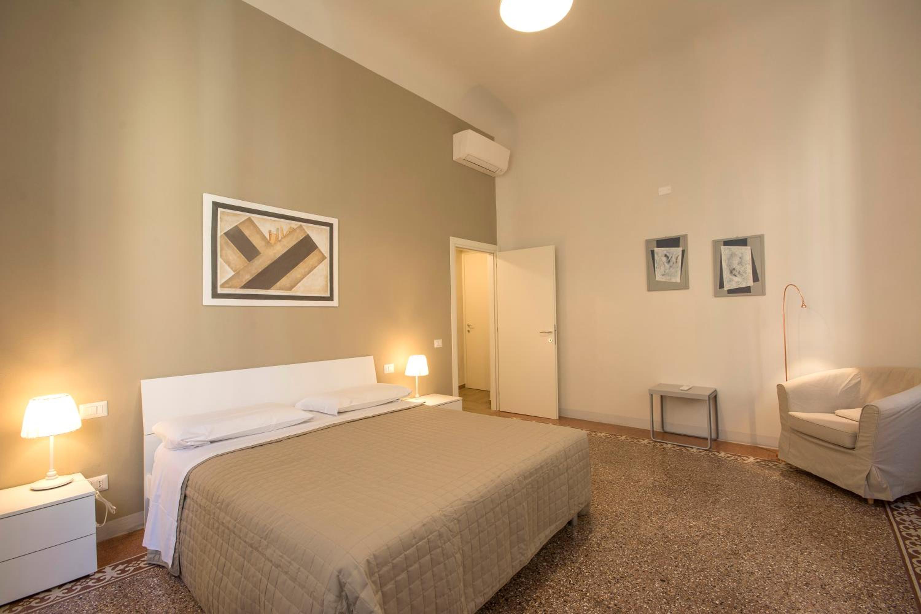 Two-Bedroom Apartment - Photo 1