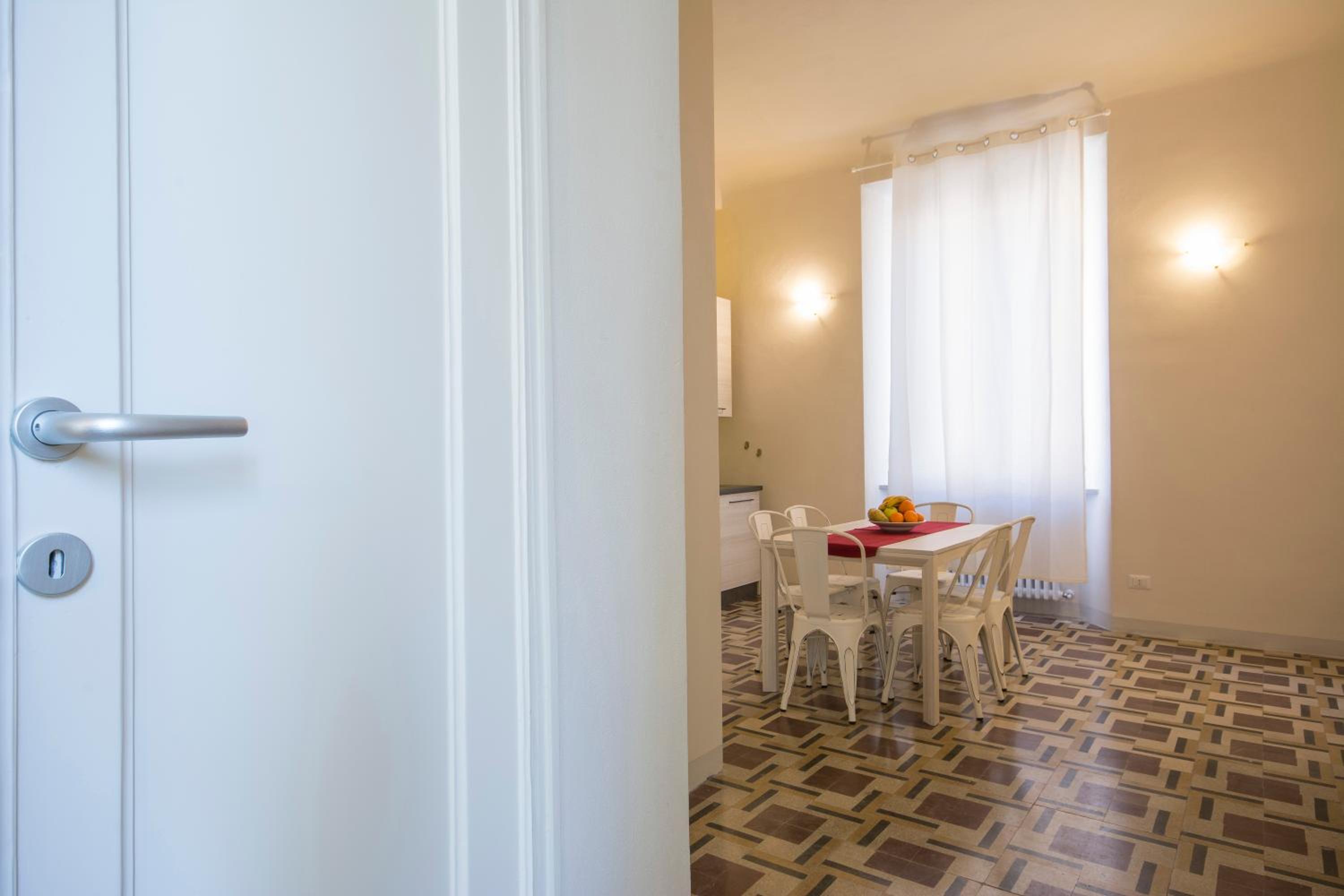Apartment with Garden View - Photo 24