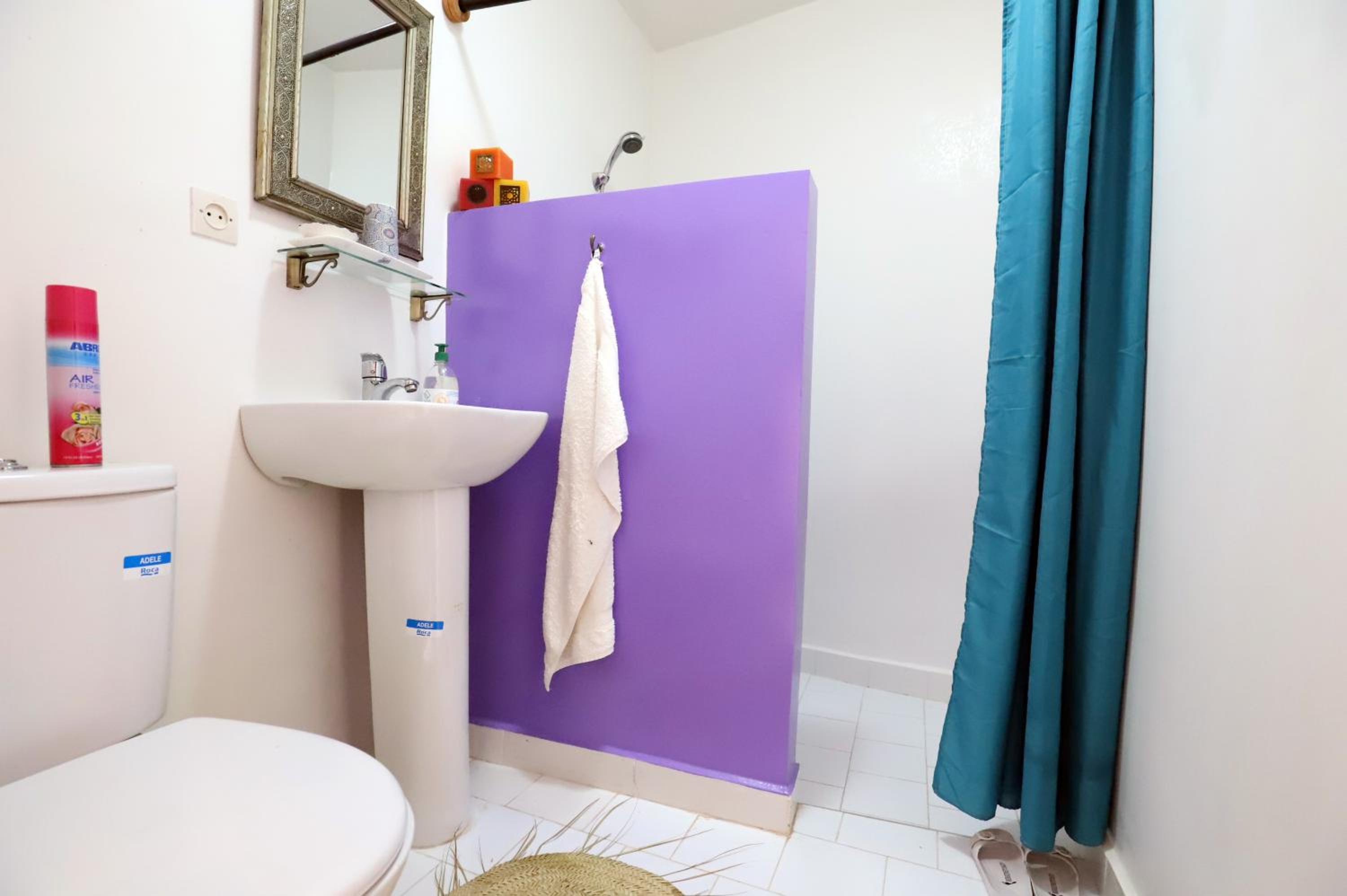Deluxe Queen Room - Photo 6