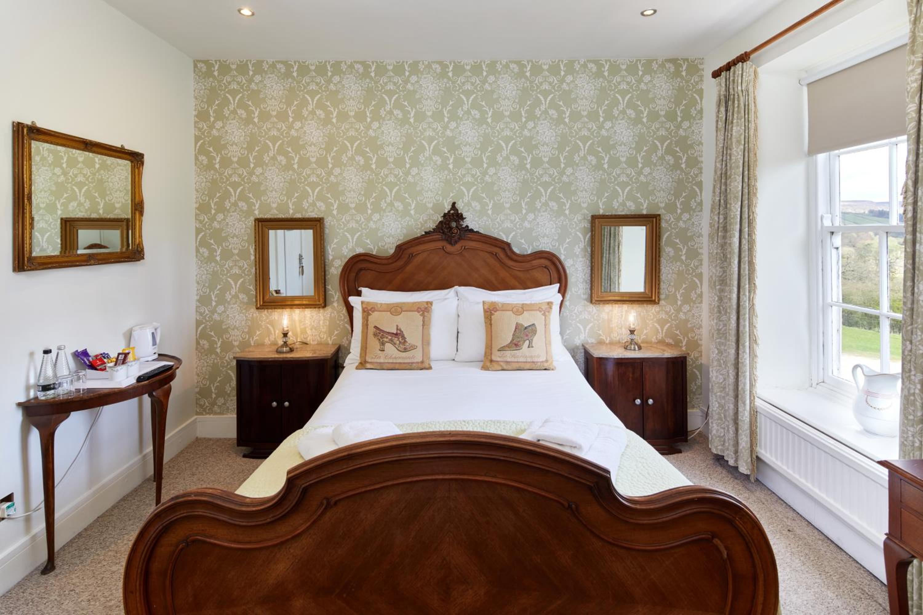 Deluxe Double Room photo 3
