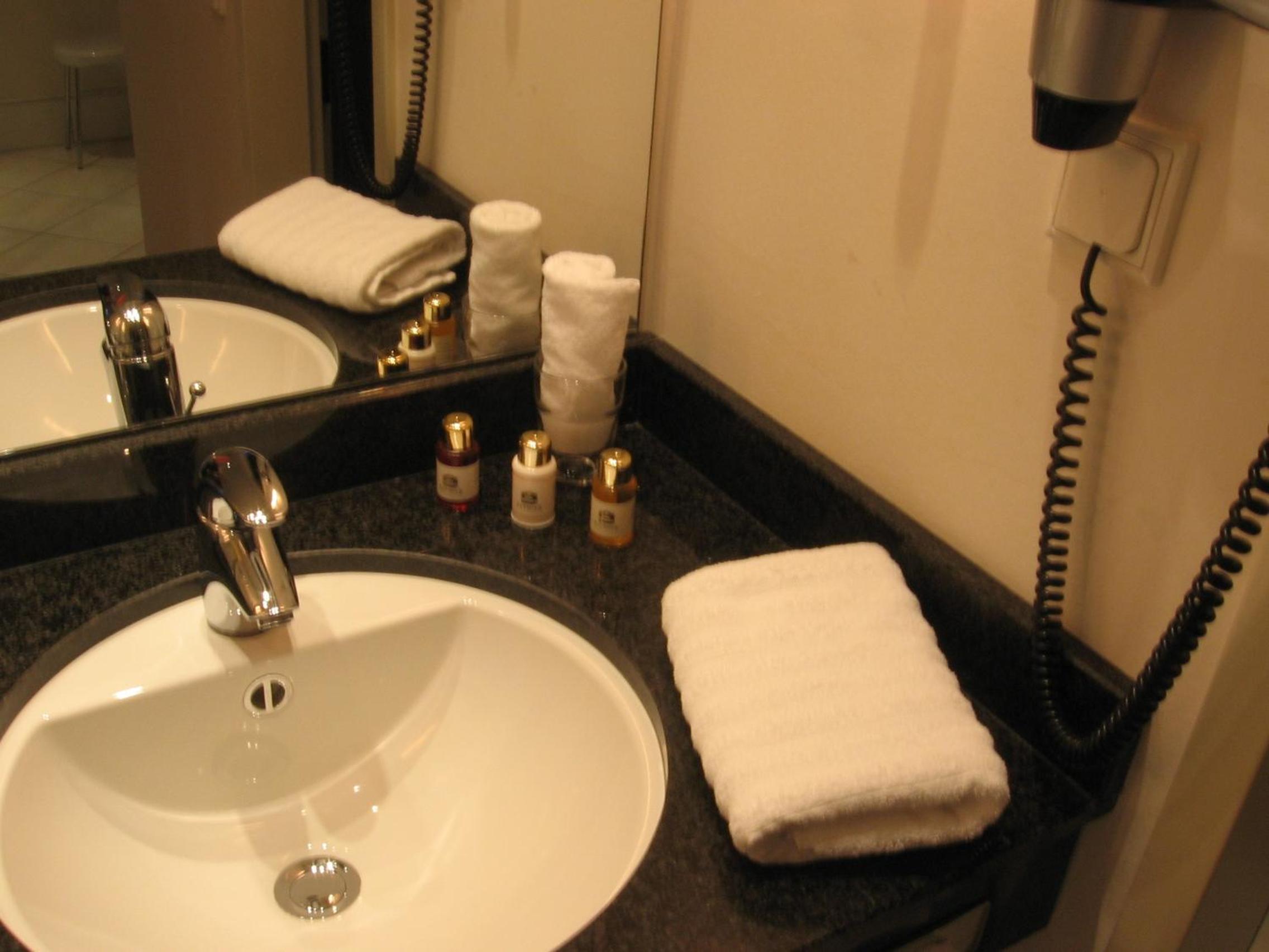 Superior Double Room - Photo 4
