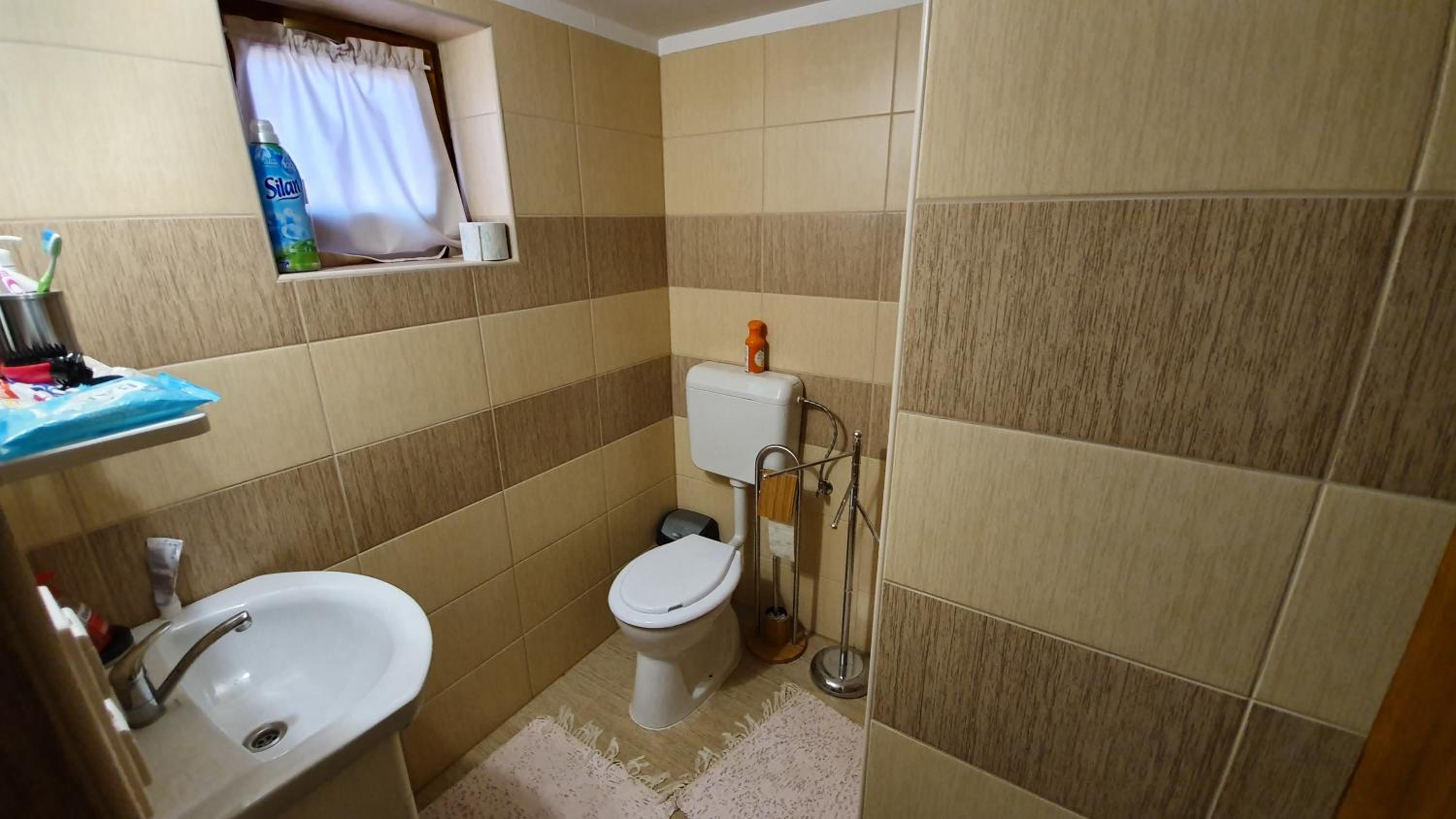 Two-Bedroom Apartment - Photo 3