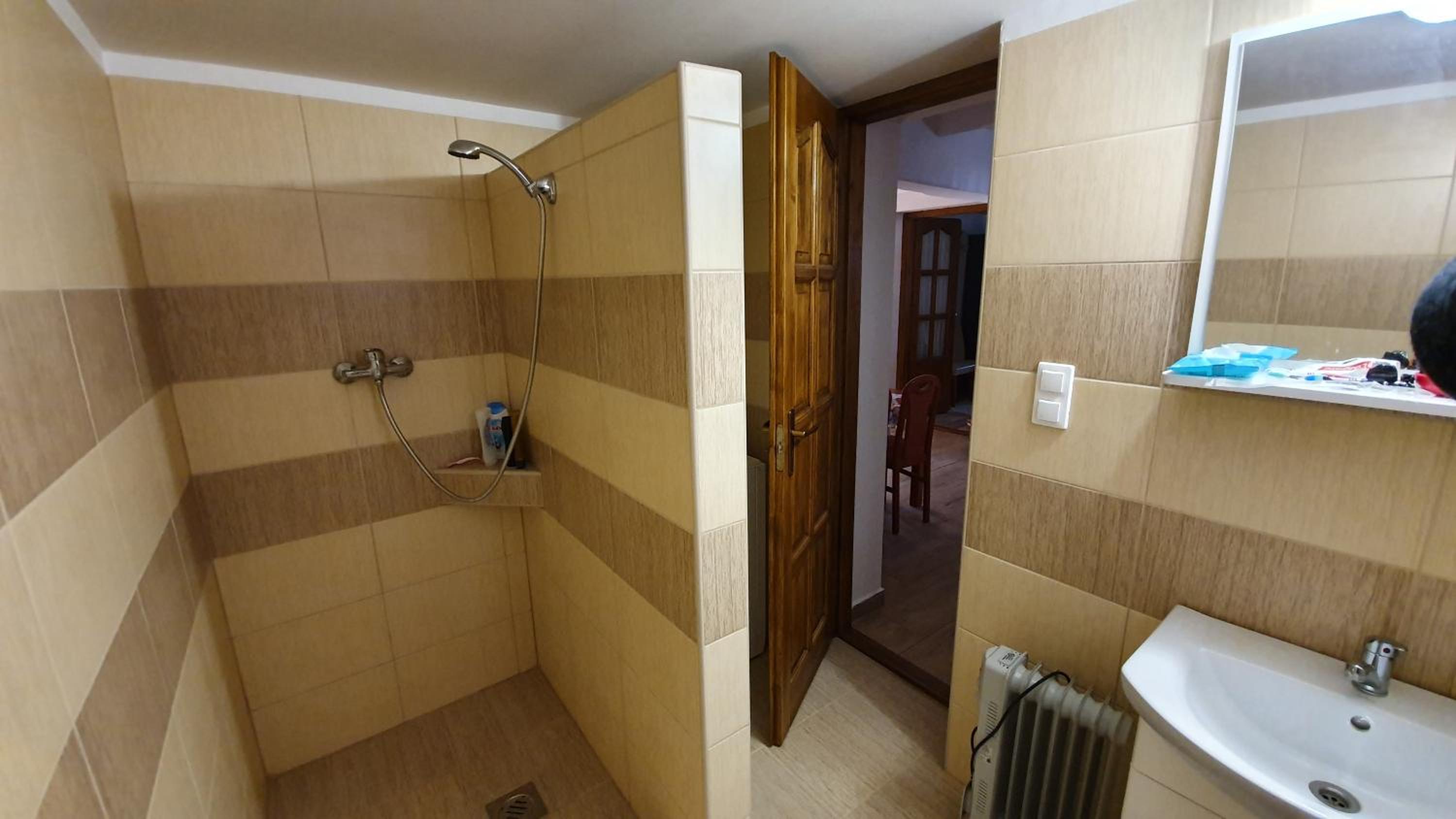 Two-Bedroom Apartment - Photo 5
