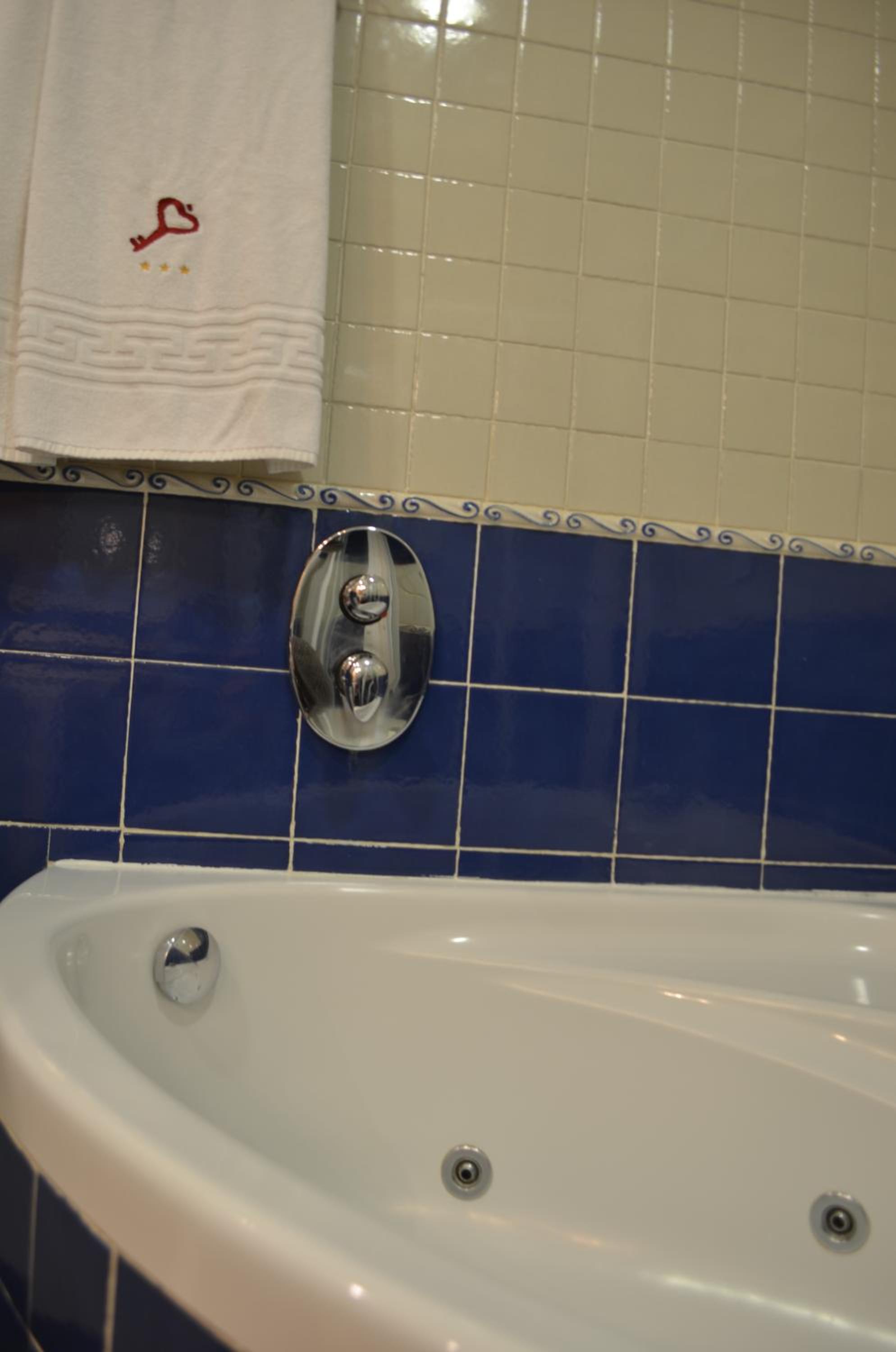 Superior Double Room - Photo 8