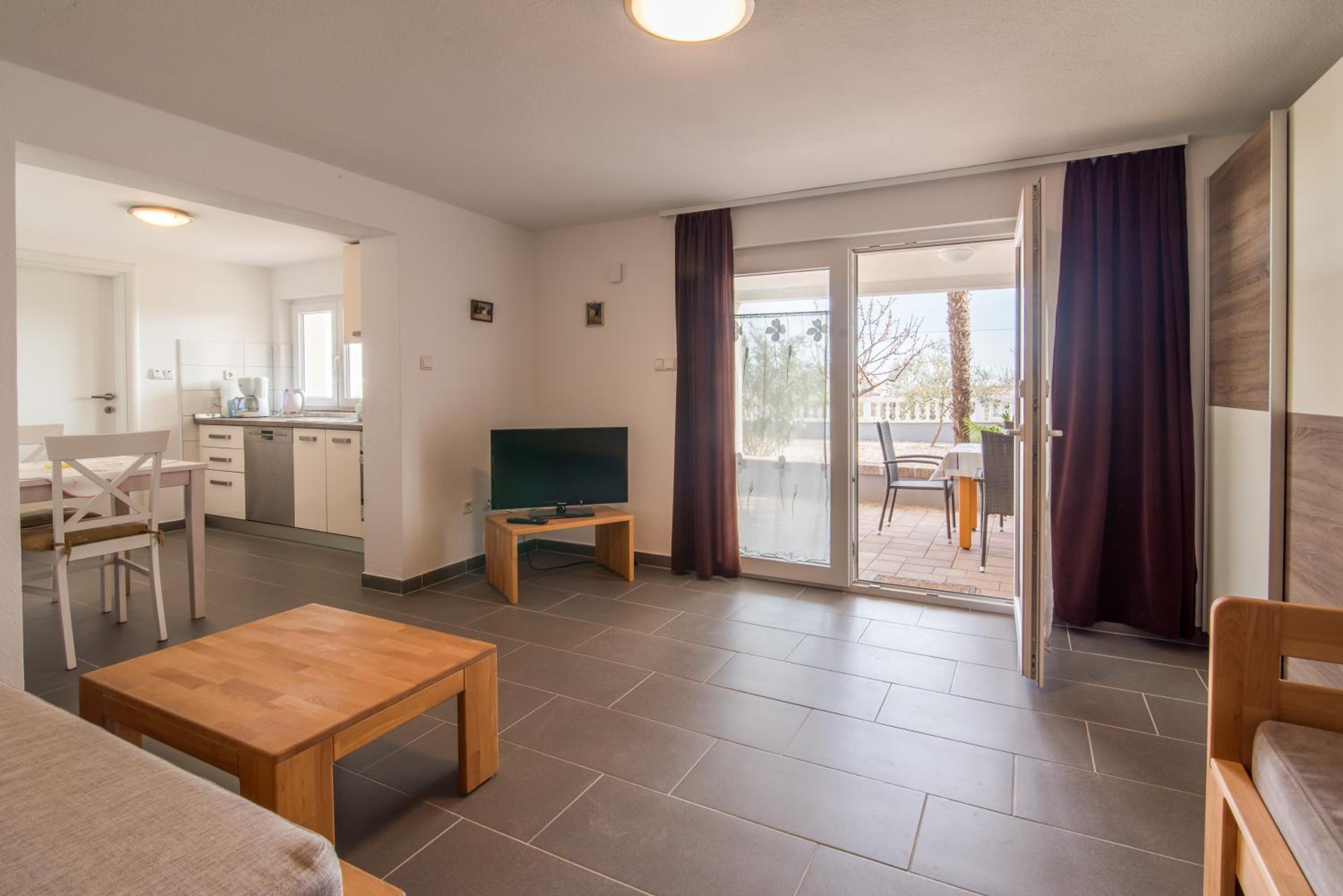 Studio Apartment