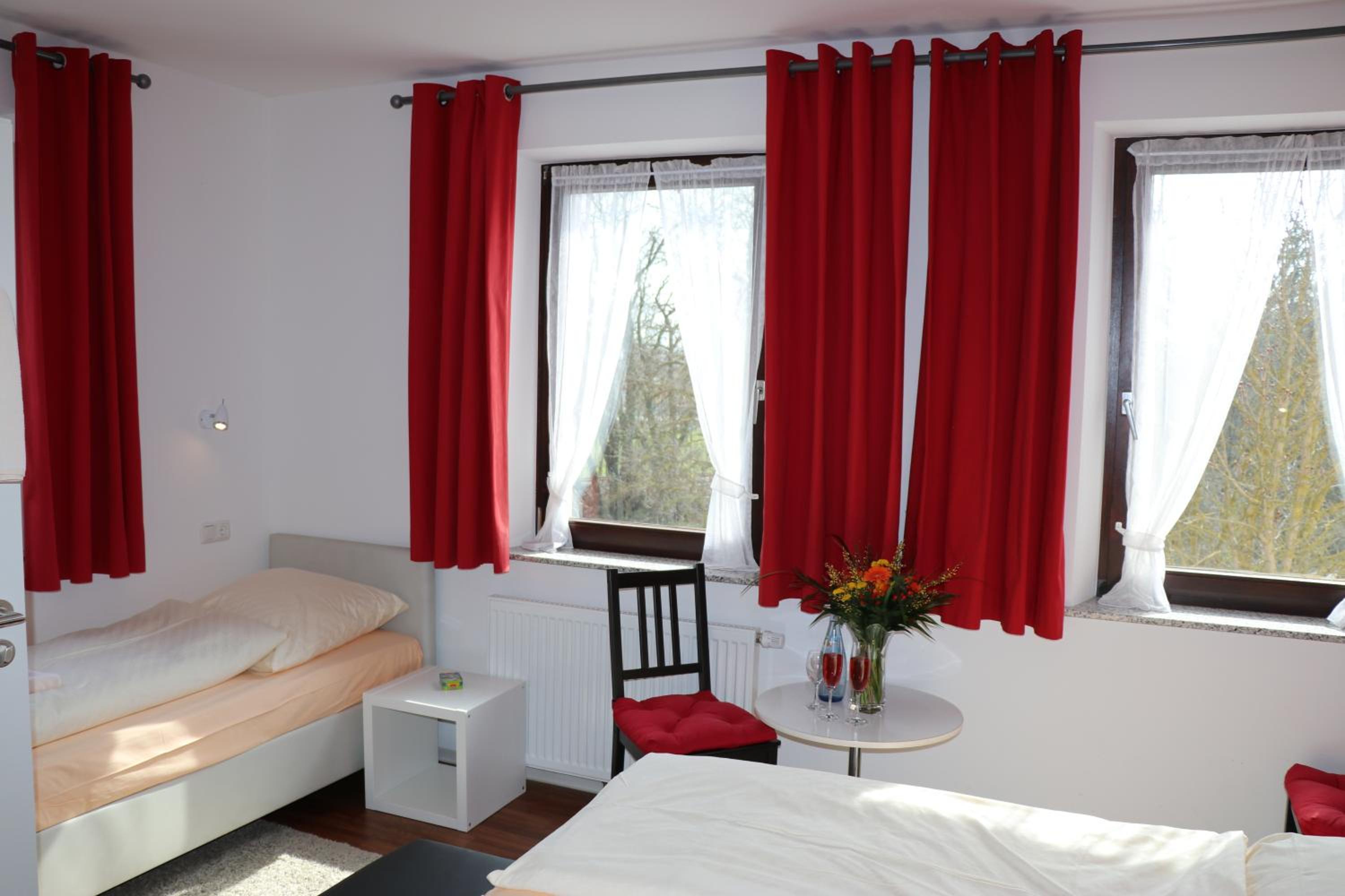 Classic Triple Room - Photo 16