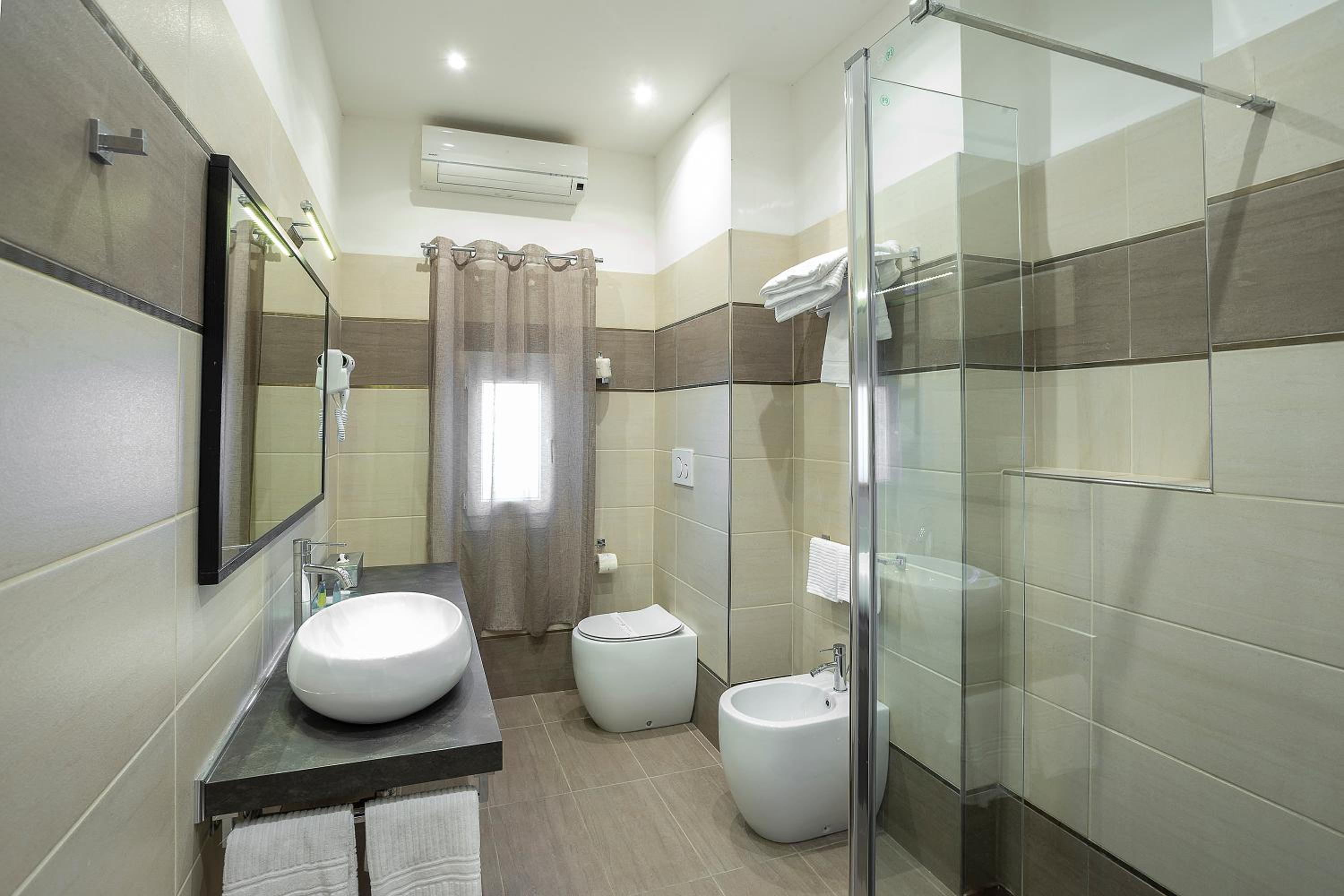Superior Double Room with Balcony and Sea View Beach Package - Photo 2