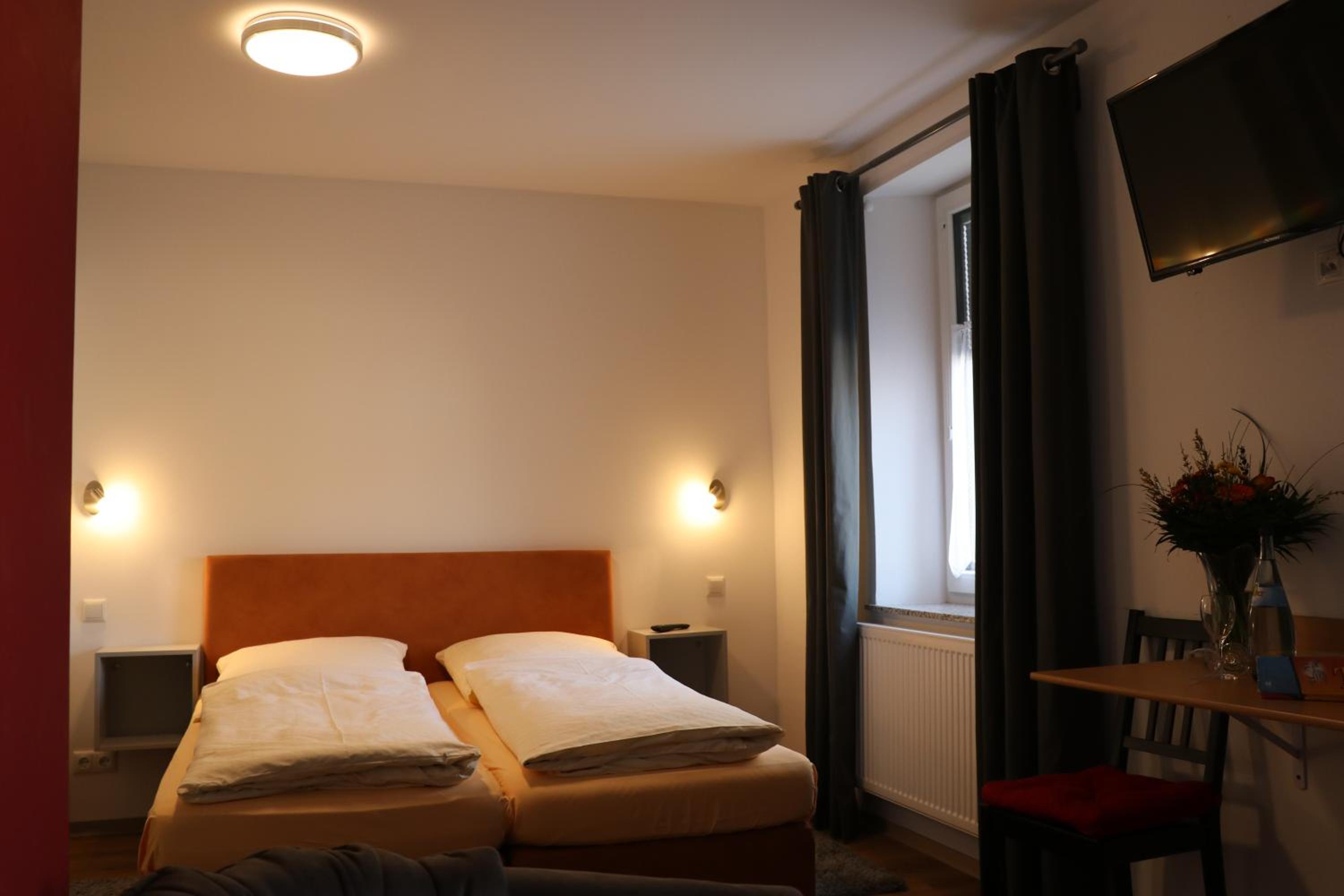 Classic Quadruple Room - Photo 8