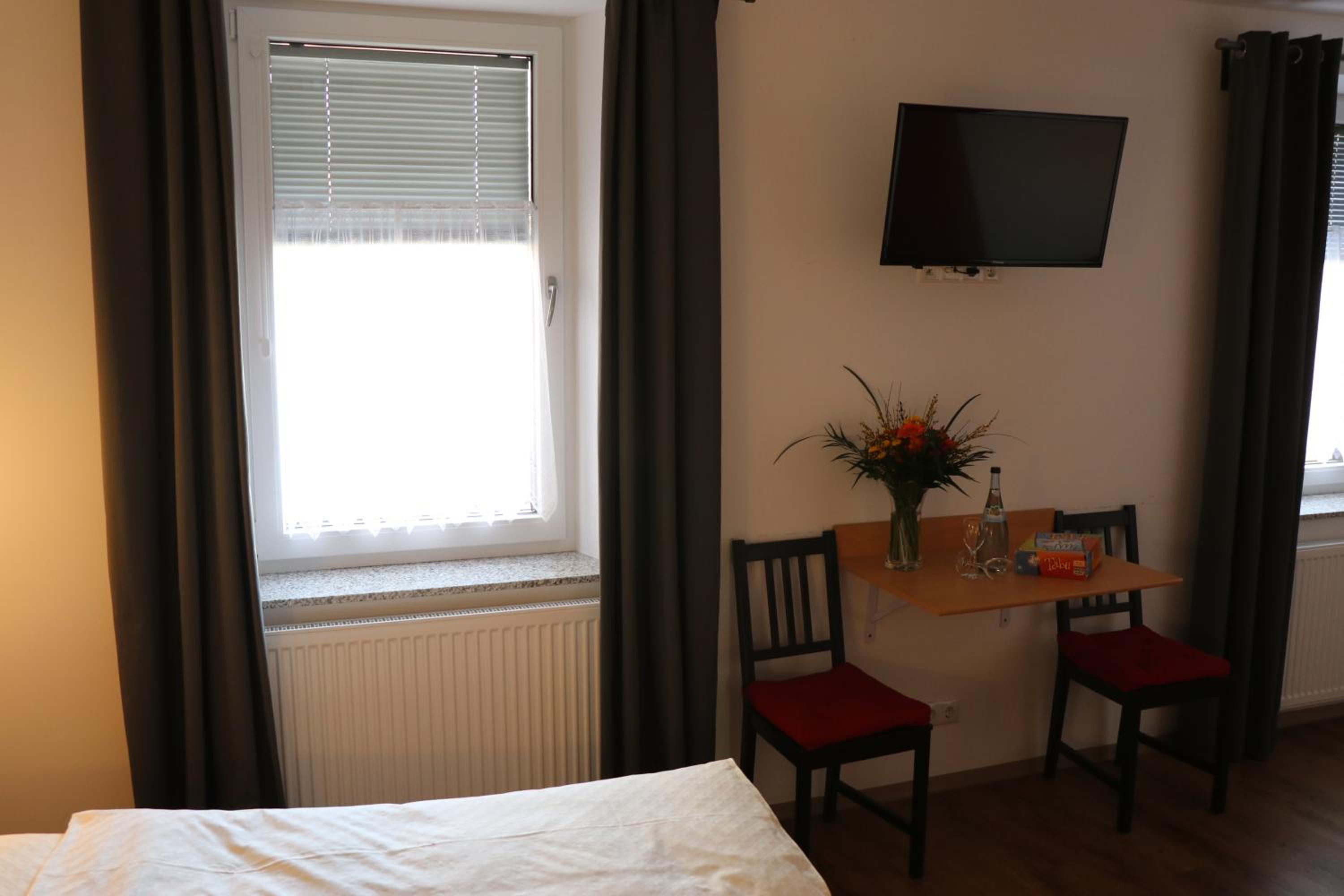 Classic Quadruple Room - Photo 6