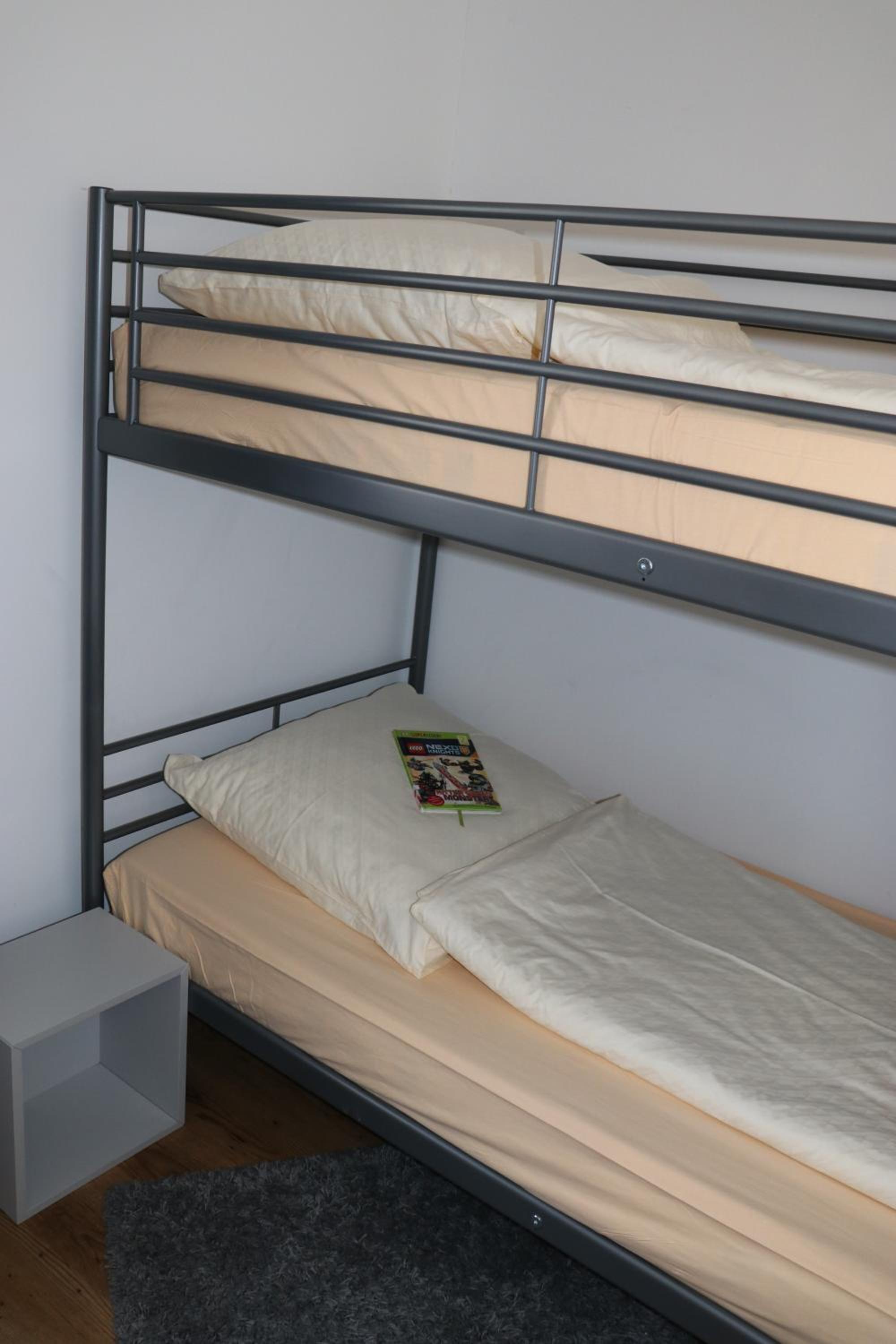 Classic Quadruple Room - Photo 22
