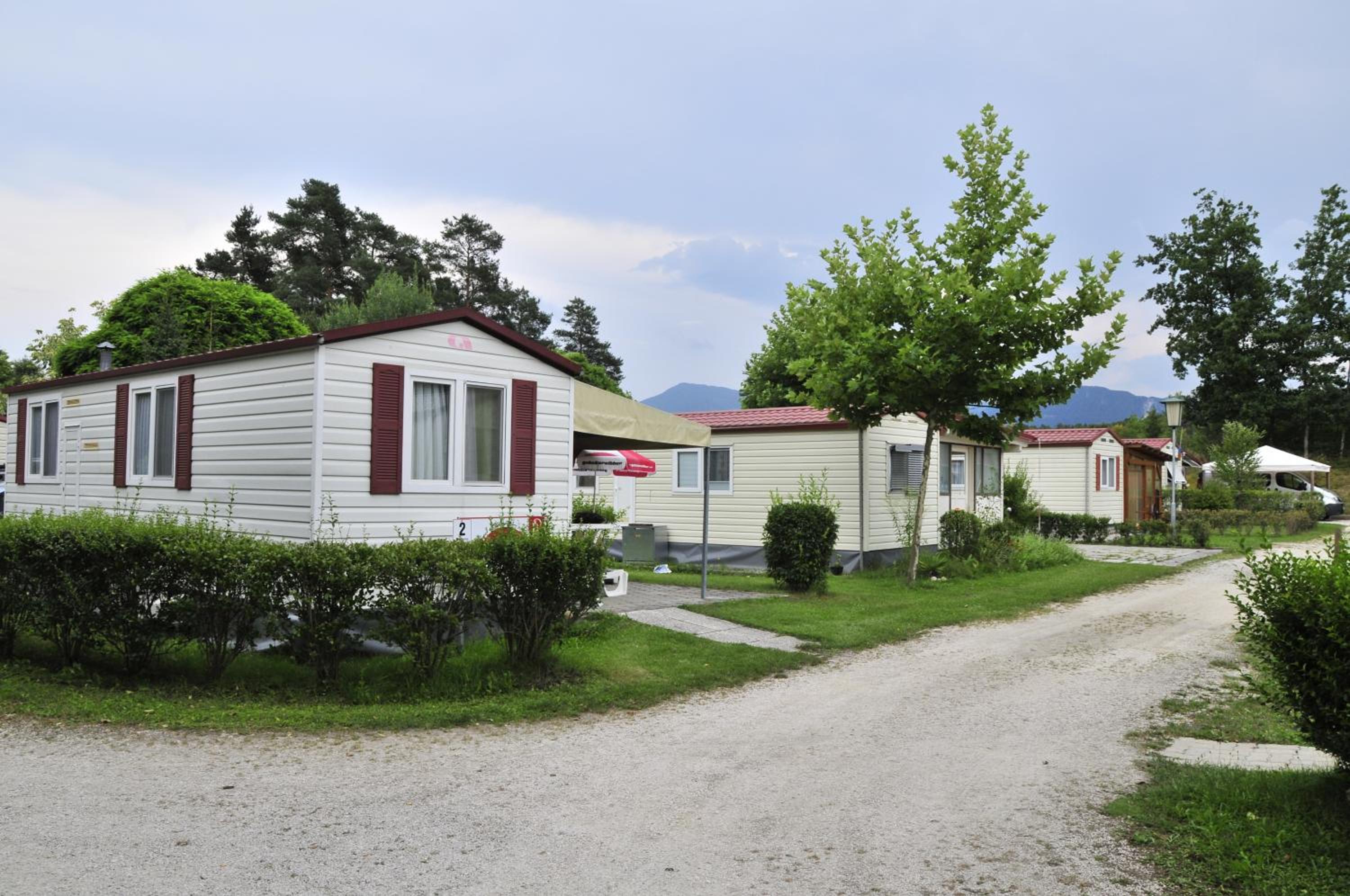 Mobile Home With Shower photo 2