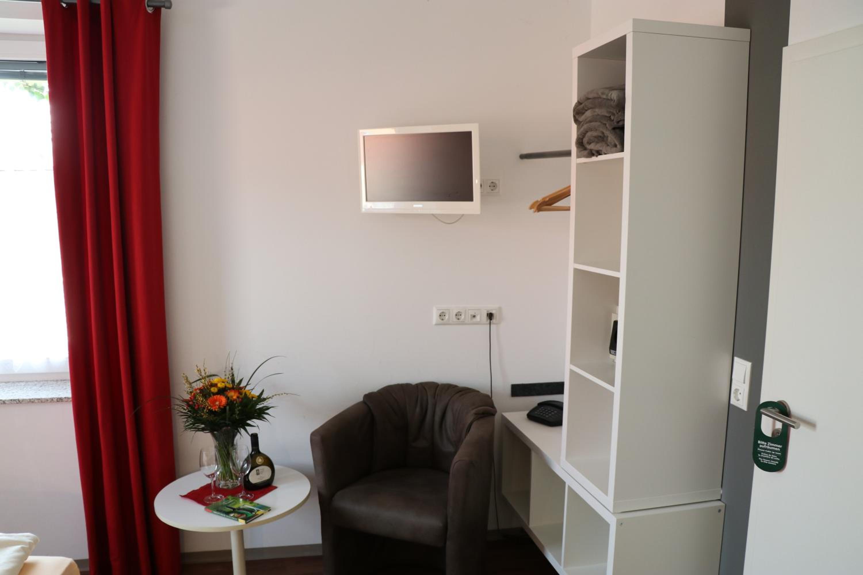 Classic Double Room - Photo 40