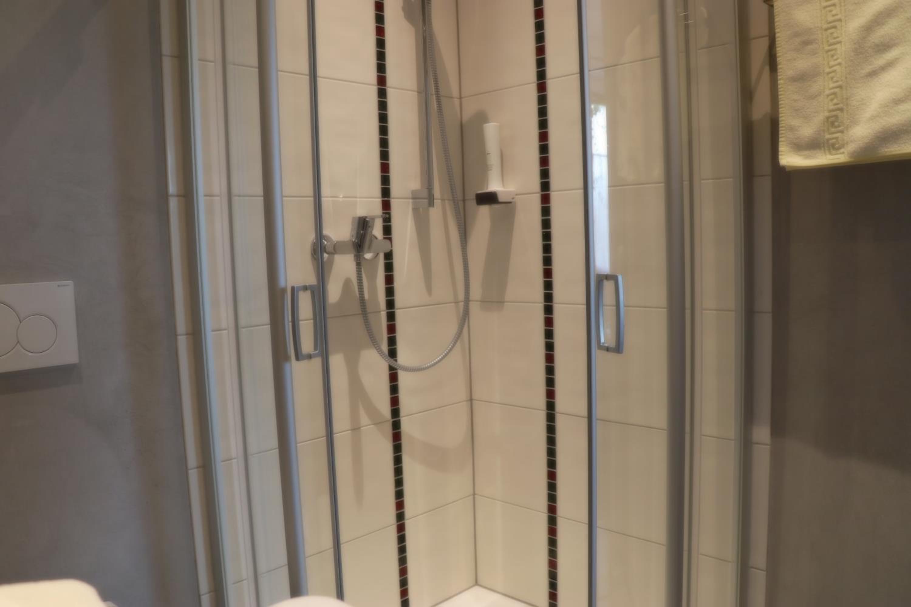 Classic Double Room - Photo 8
