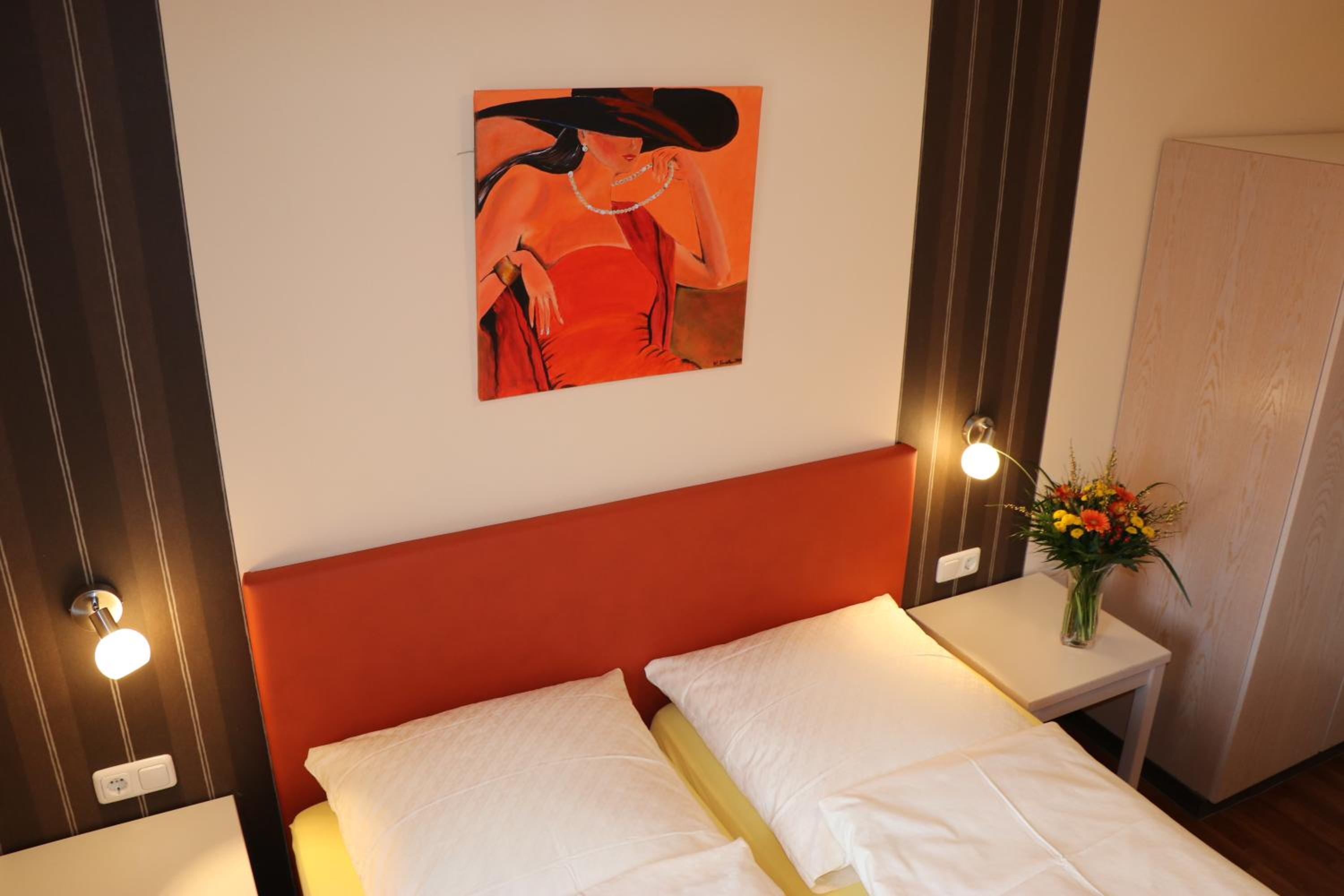 Standard  Double Room - Photo 18