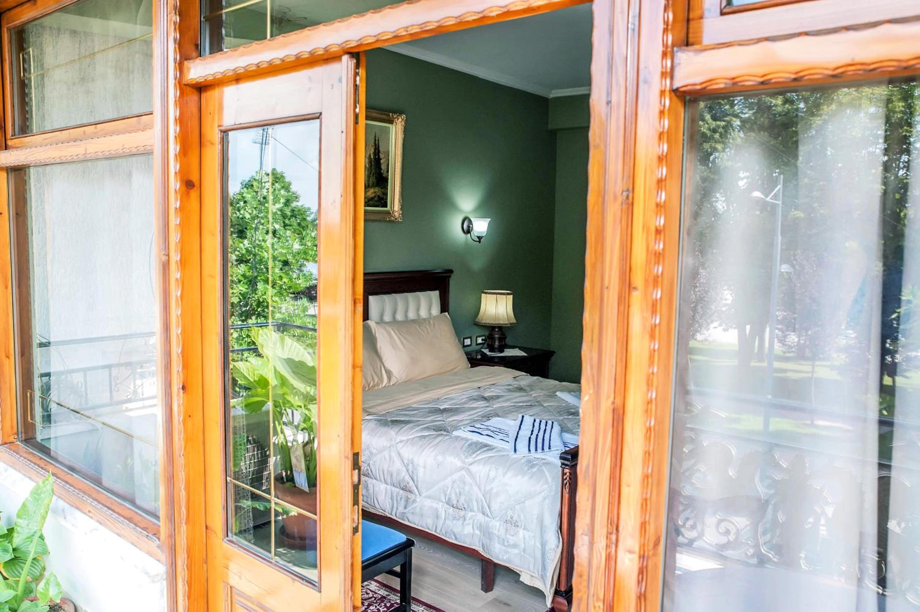 Deluxe Double Room with Balcony photo 1