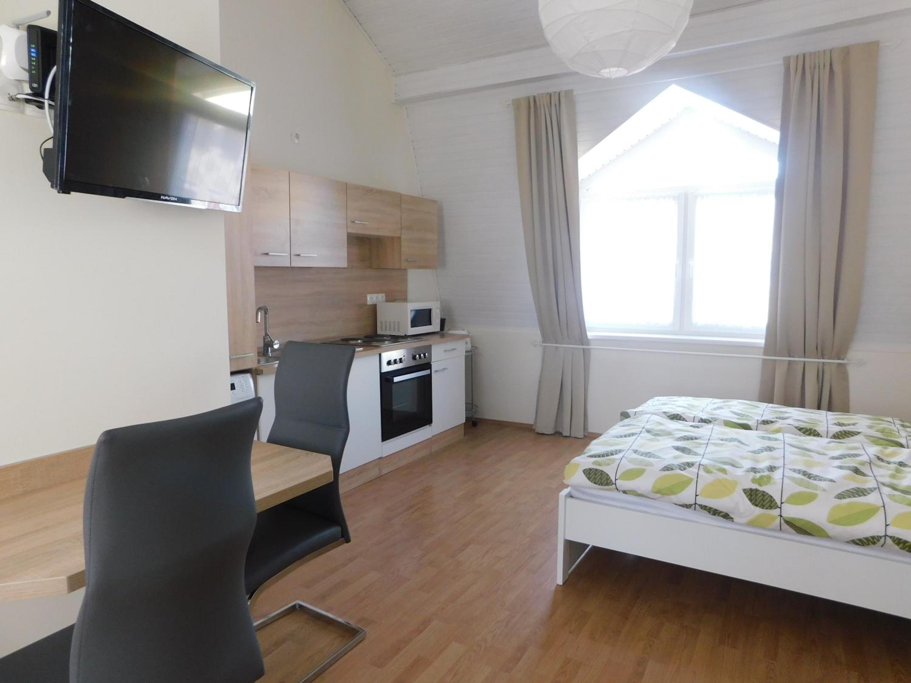 One-Bedroom Apartment - Photo 1