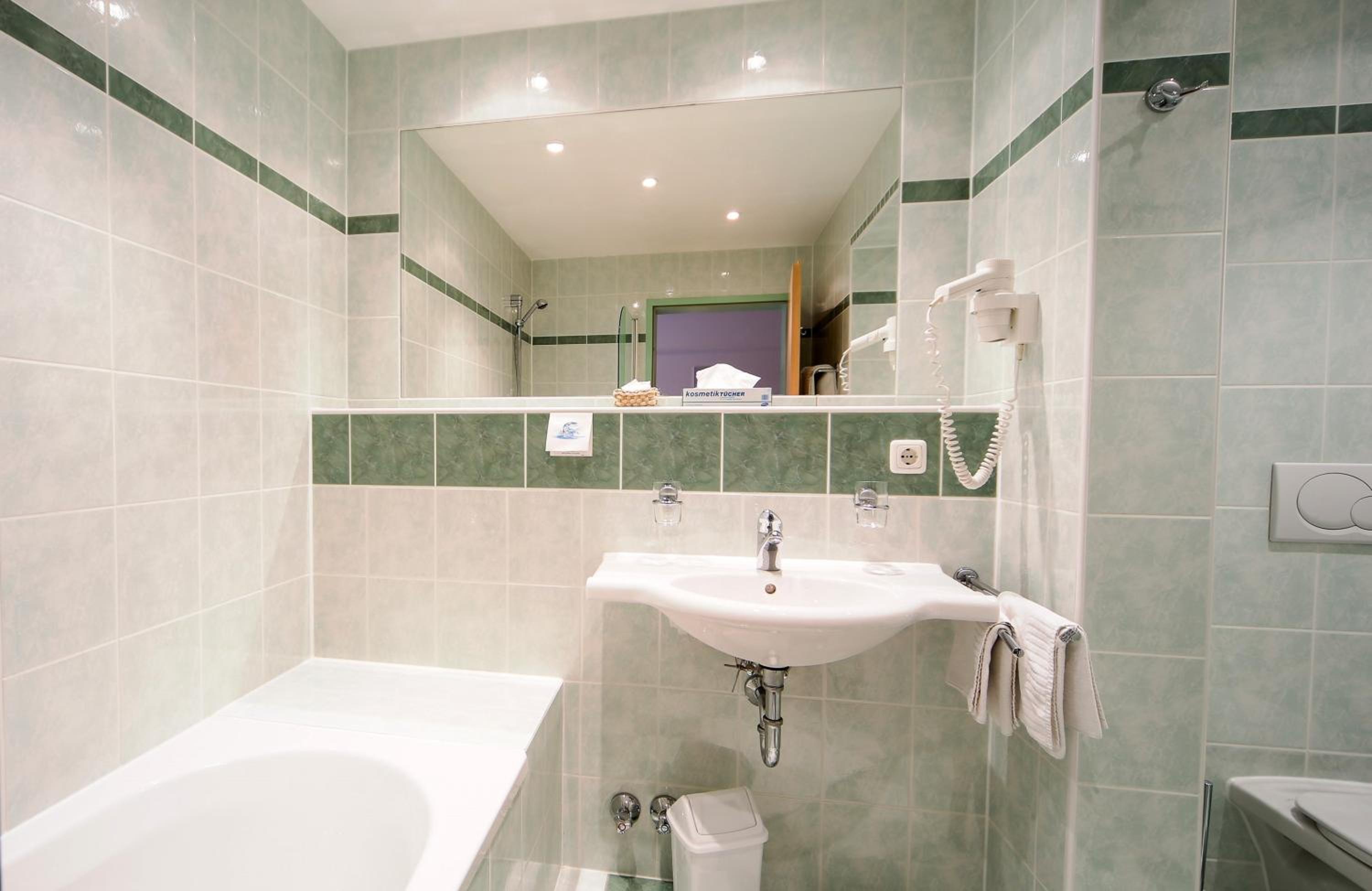 Standard Double Room photo 3