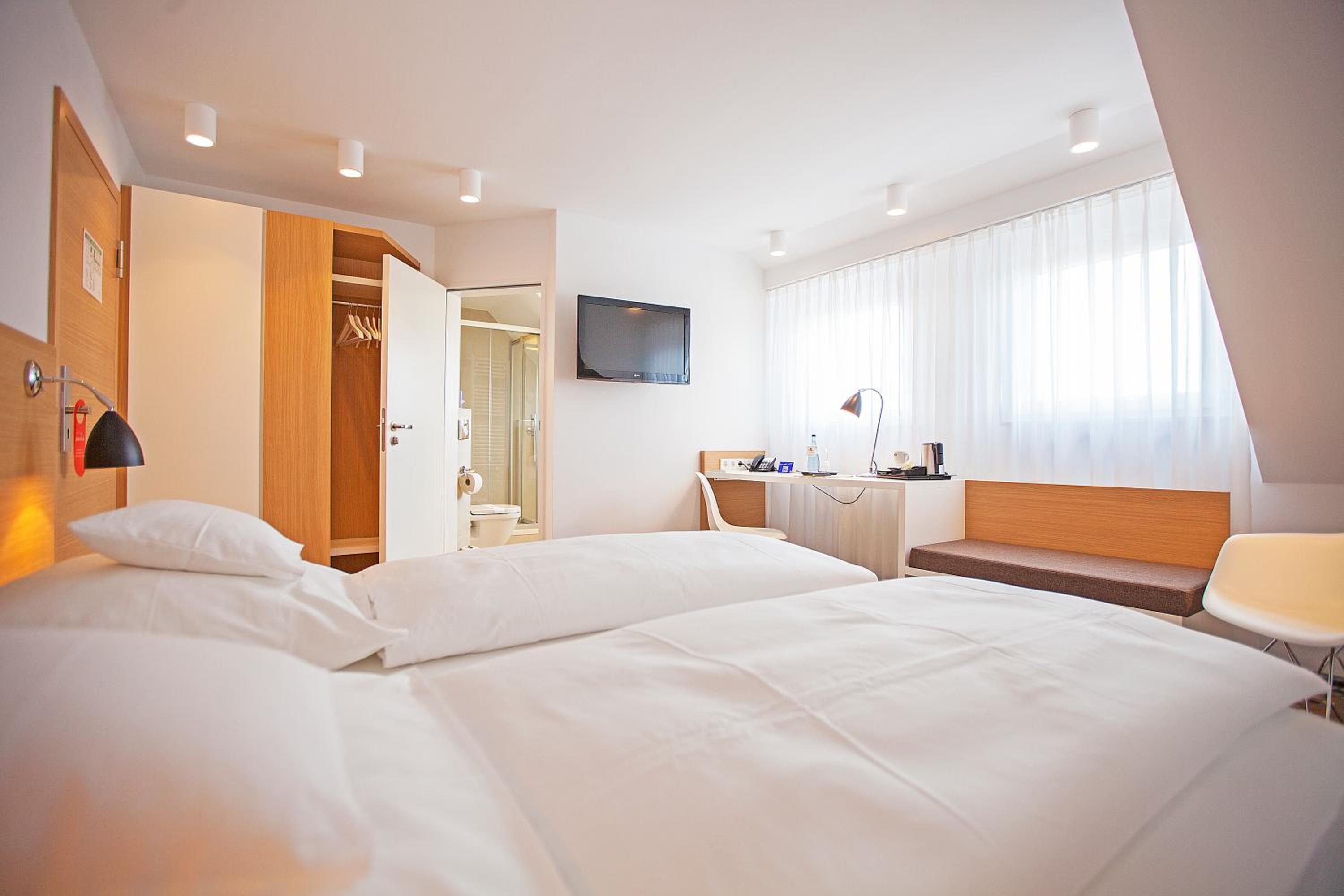Comfort Double Room - Photo 5