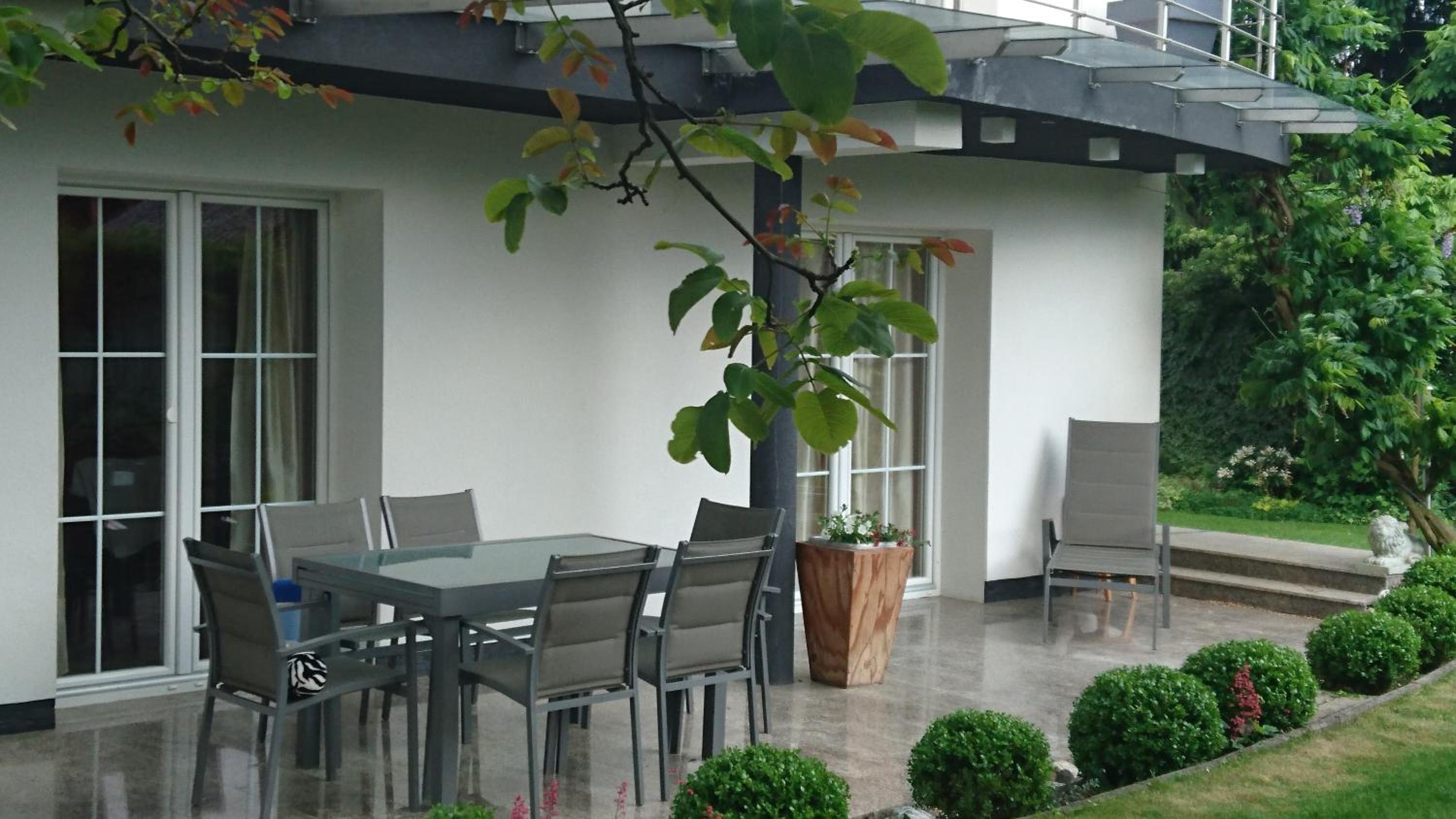 One-Bedroom Apartment with Garden View photo 1