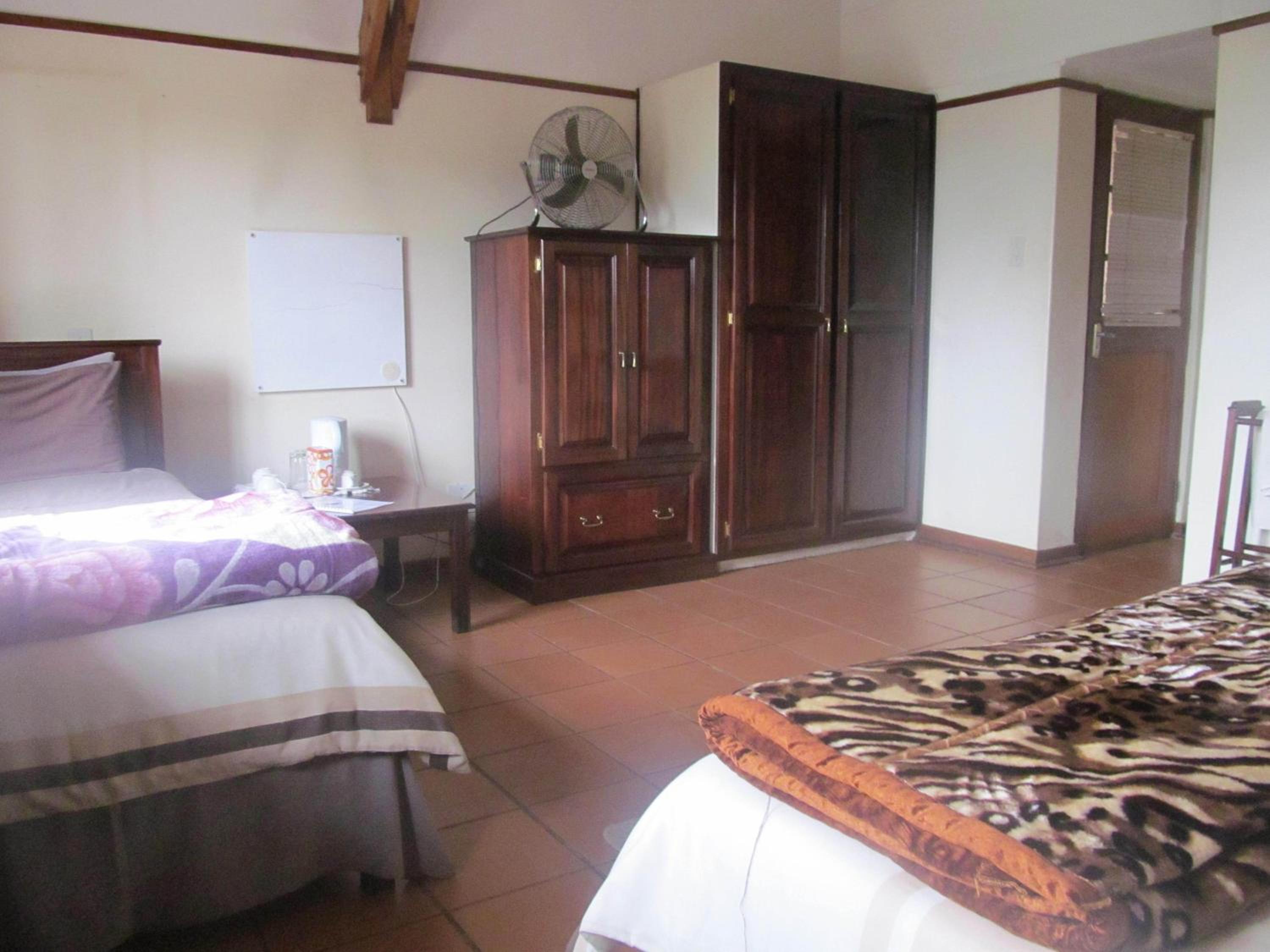 Triple Room - Photo 2