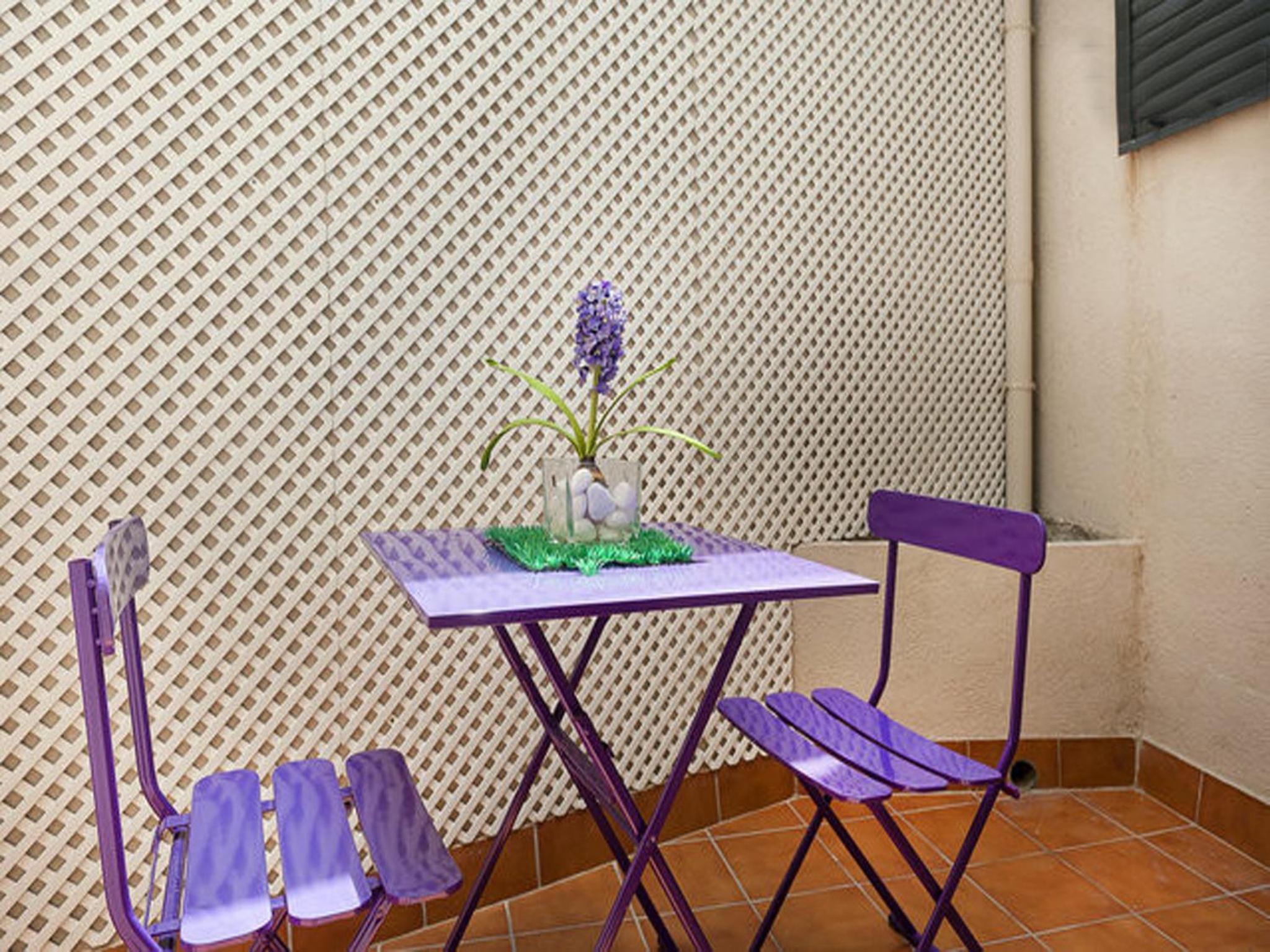 One-Bedroom Apartment photo 3