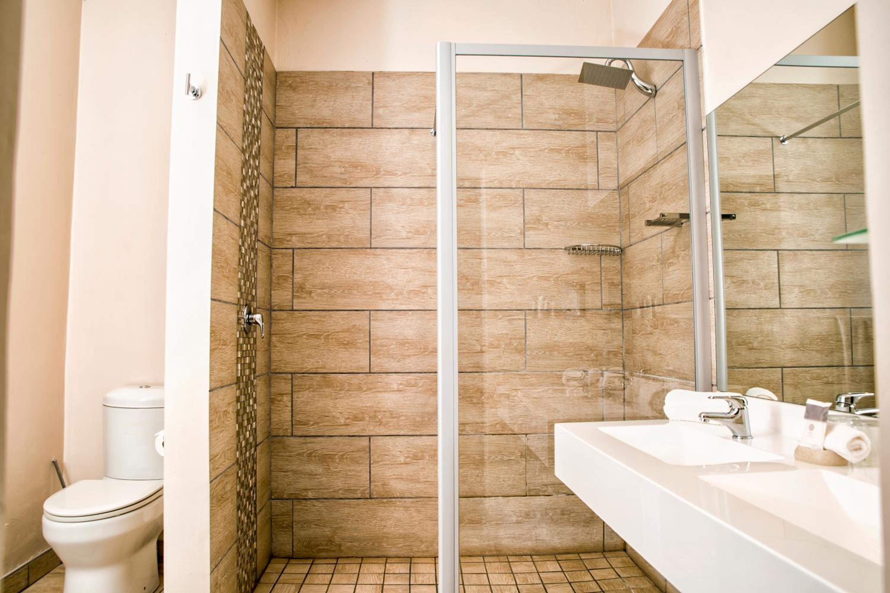 Deluxe Double Room with Shower - Photo 2