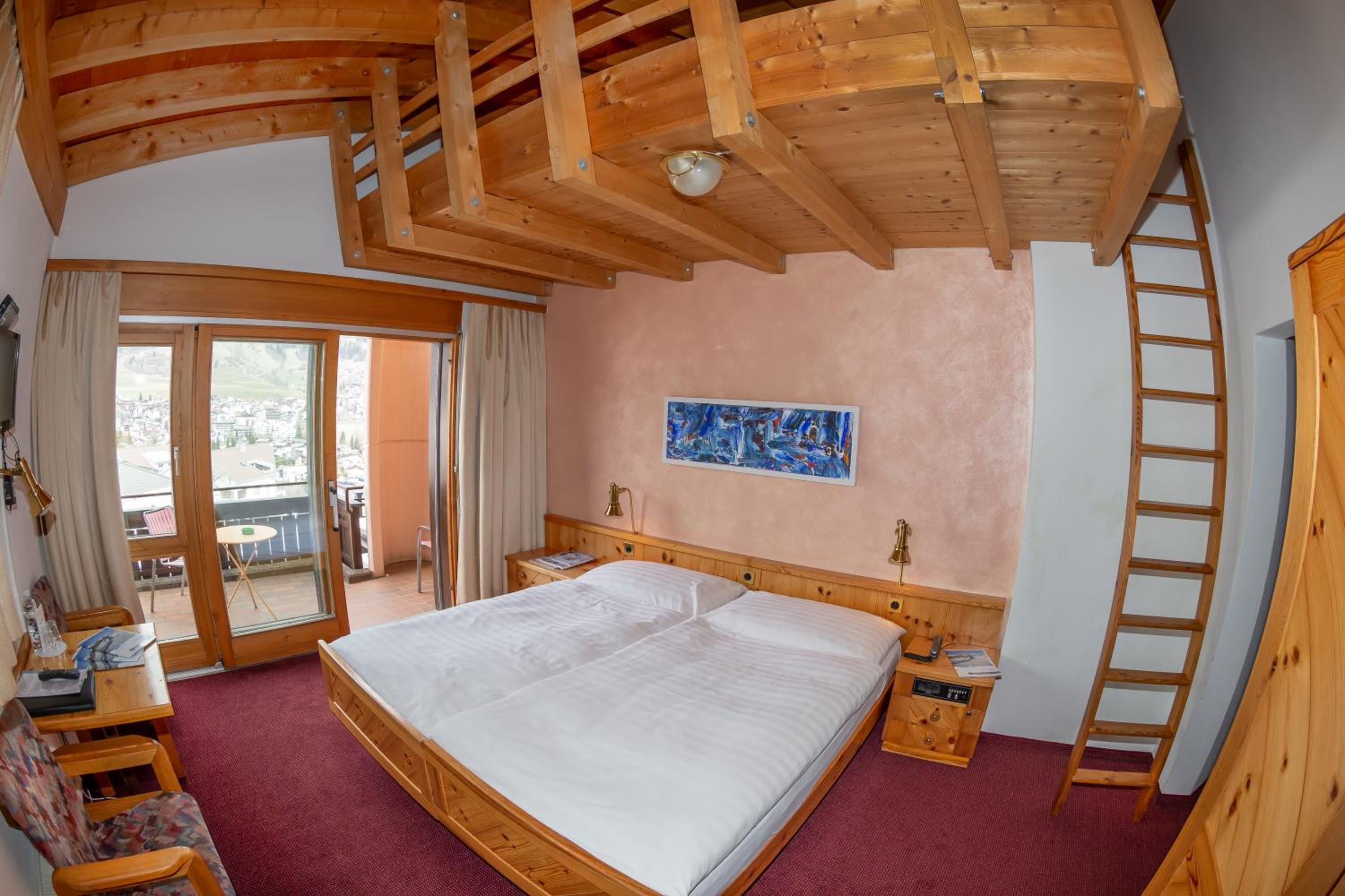 Double Room with Extra Bed - Photo 1