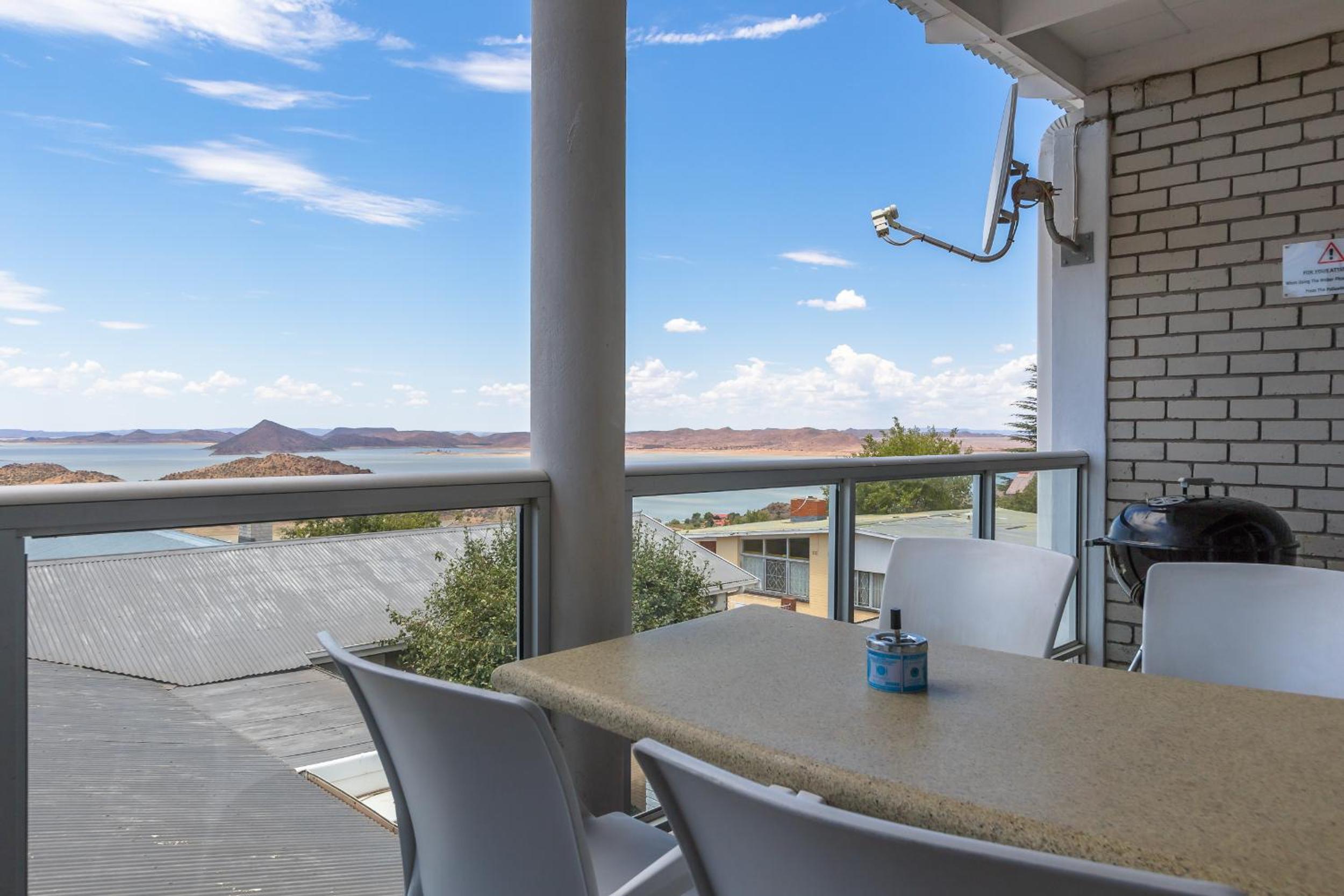 Family Suite with Balcony photo 2