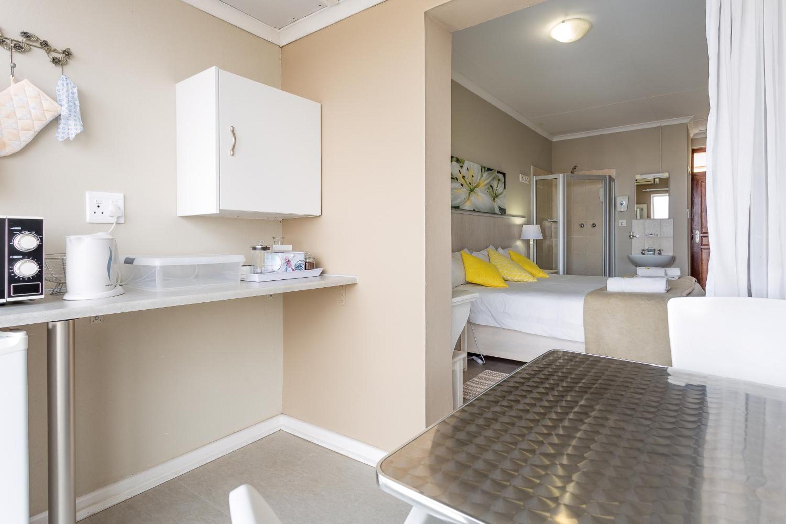 Deluxe King Room photo 2
