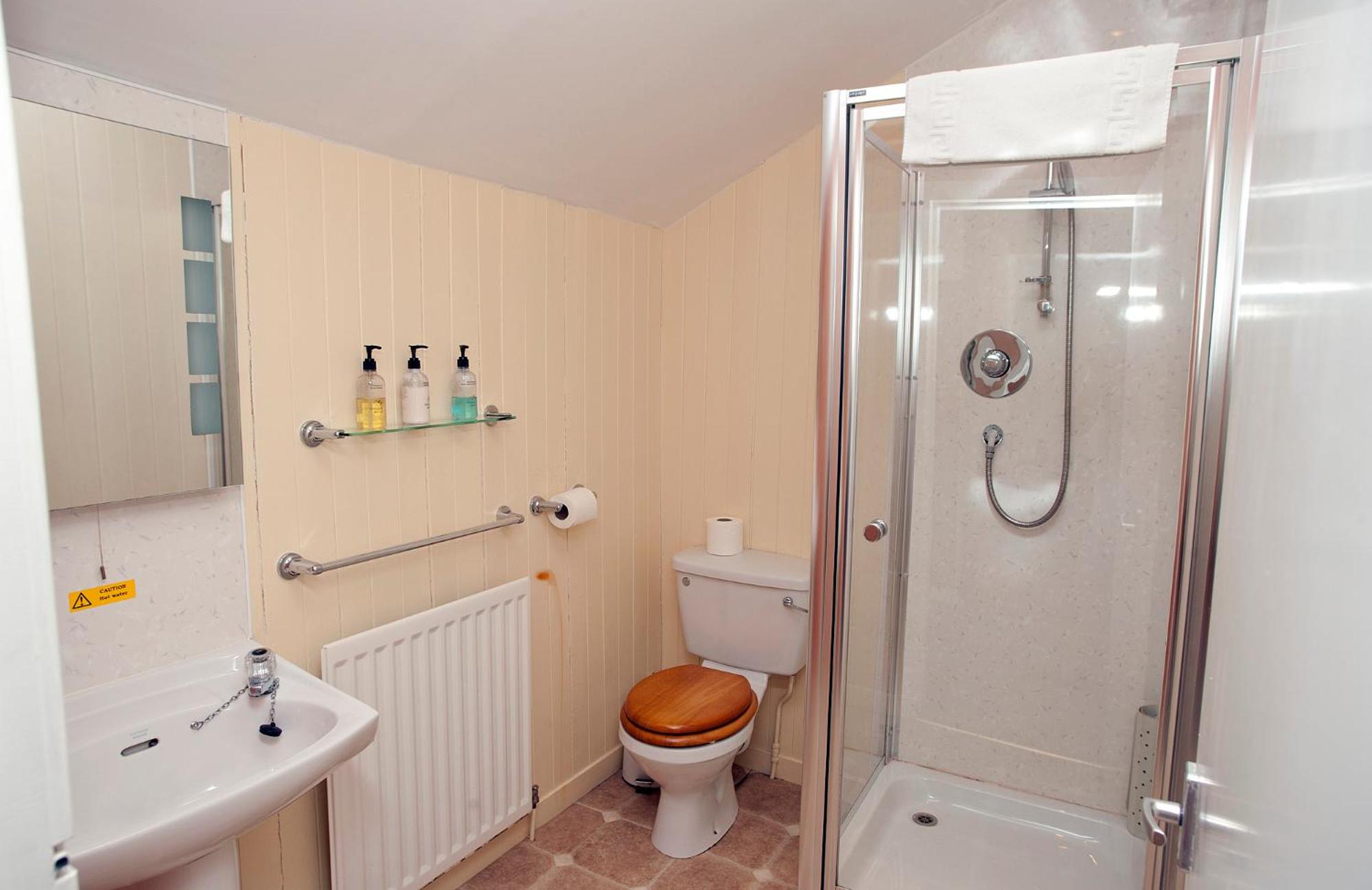 Double Room with Private Bathroom photo 2