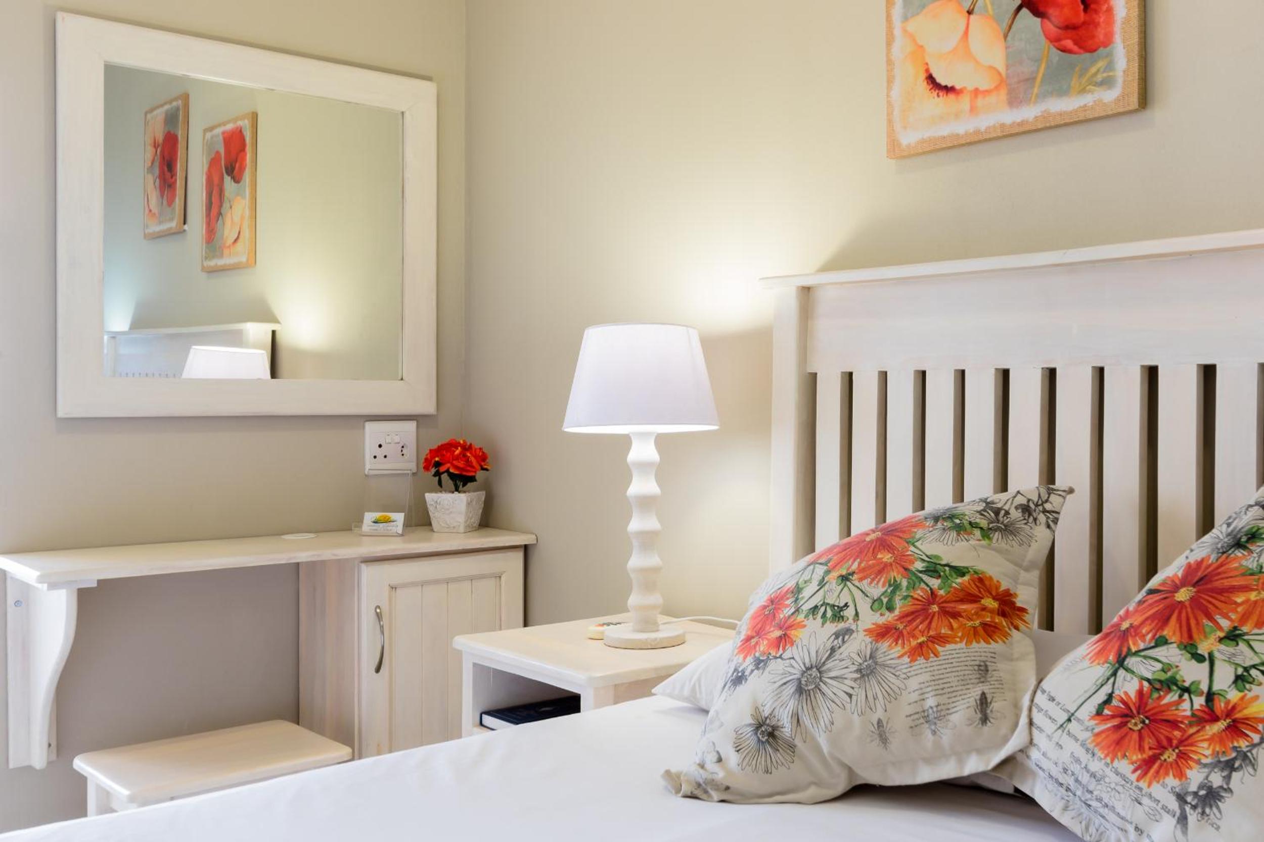 Deluxe Queen Room photo 3