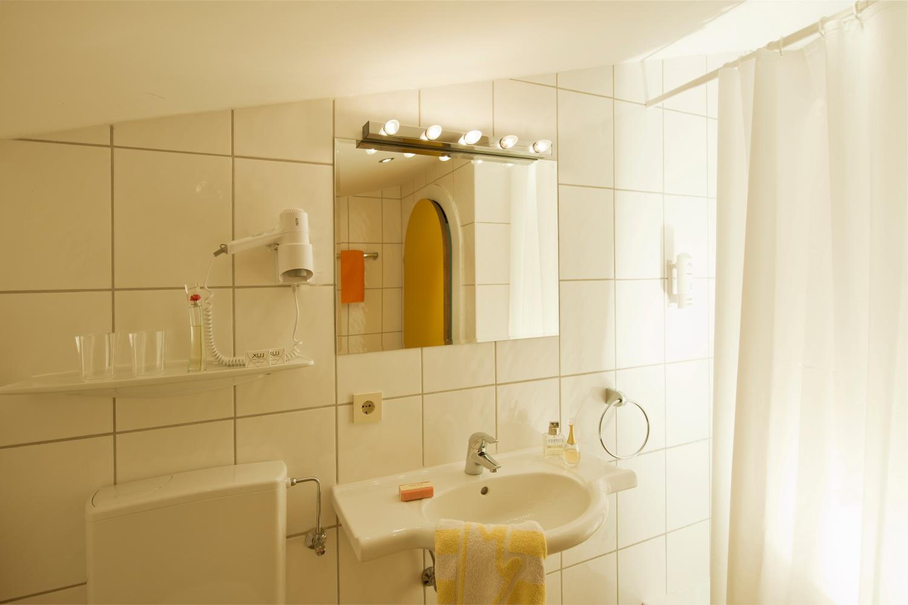 Standard Double Suite - Photo 2
