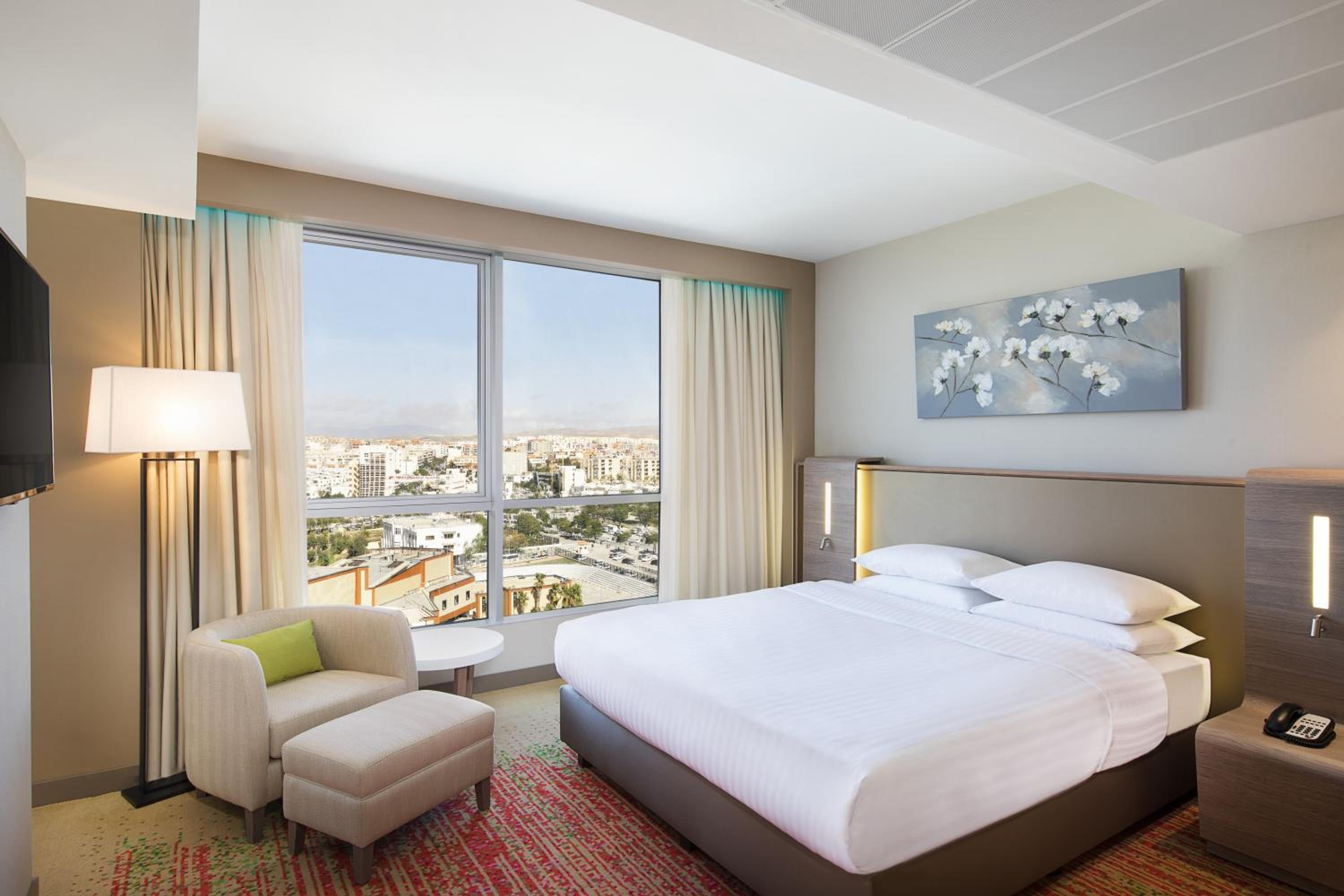 Business Room, Larger Guest room, King photo 2