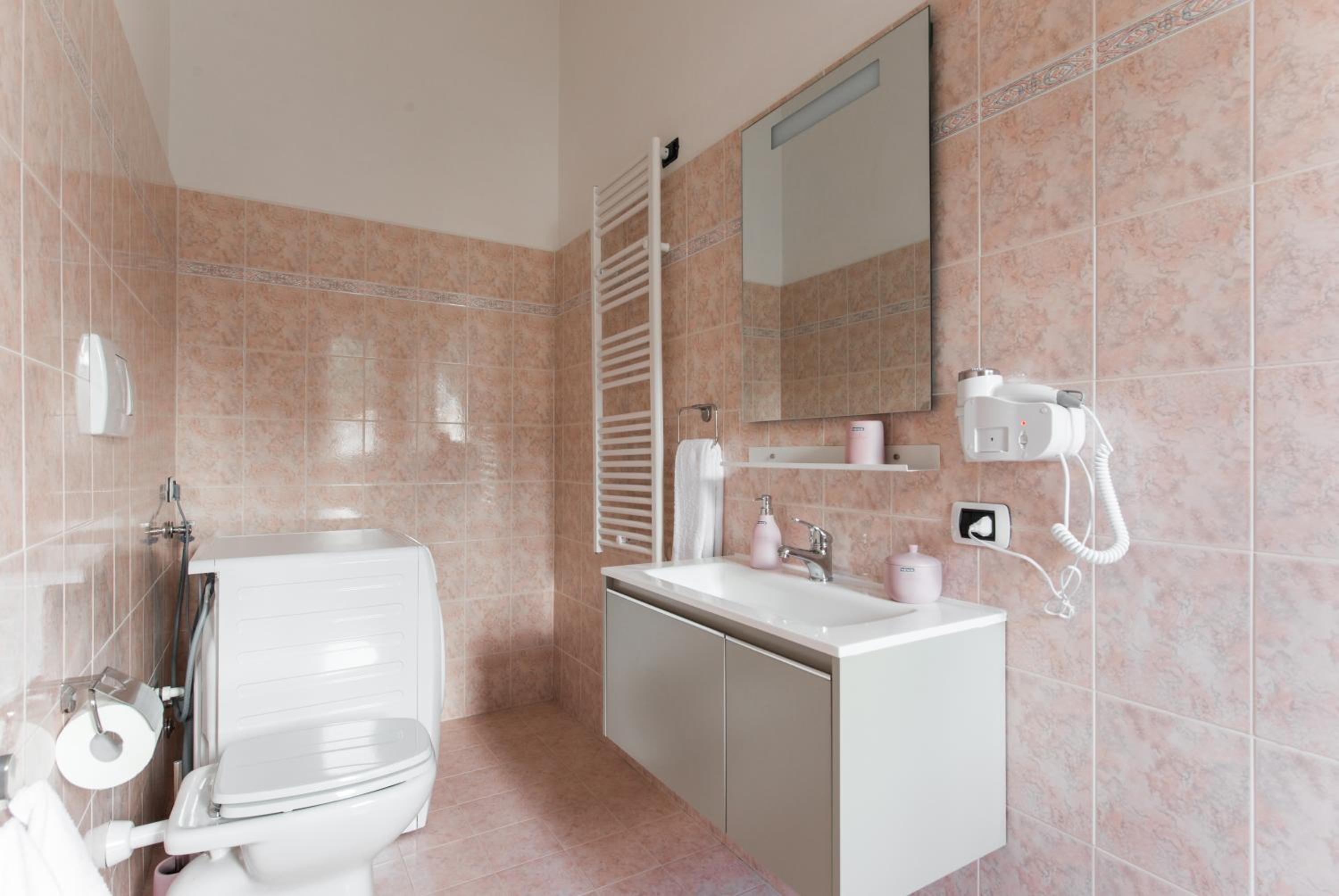 Two-Bedroom Villa - Photo 10