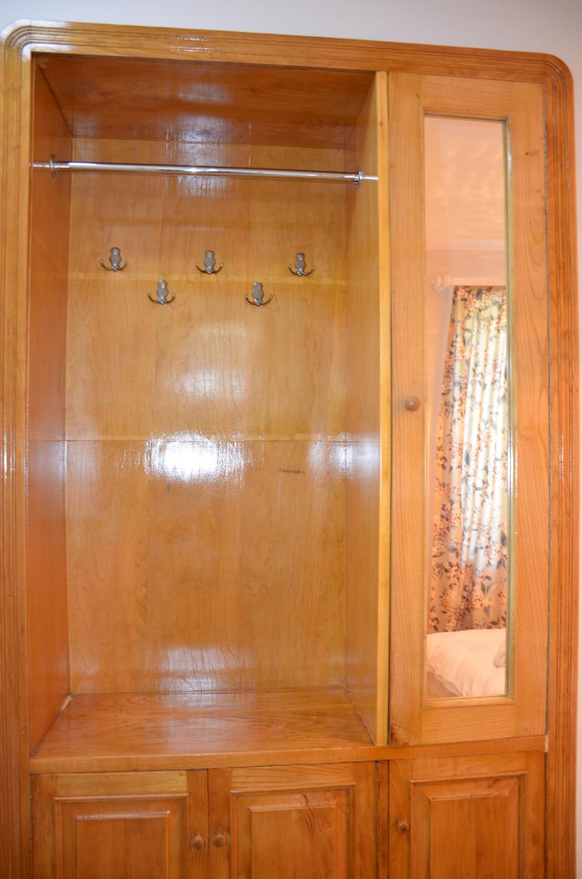Deluxe Double Room with Bath photo 3