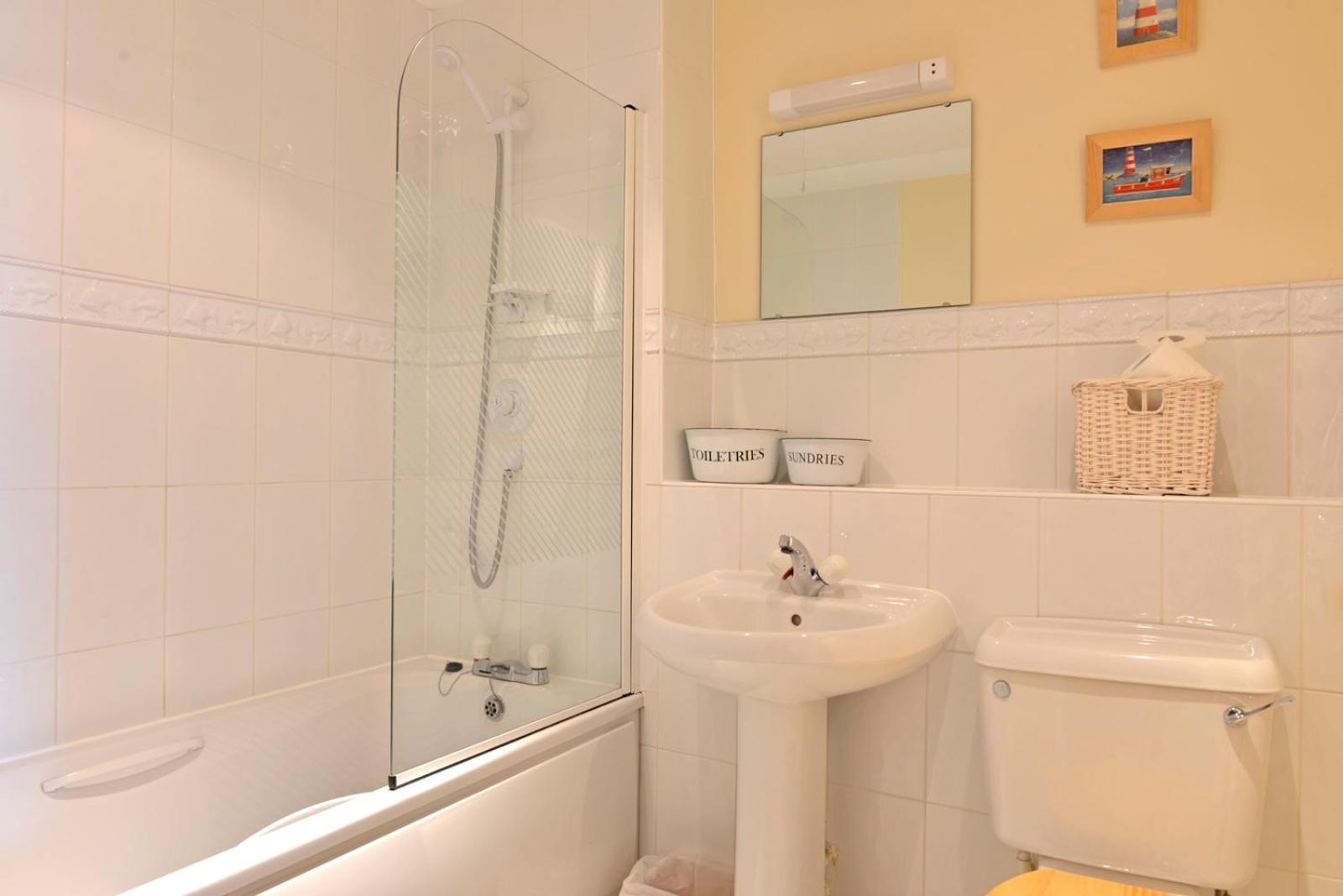 Three-Bedroom House photo 2