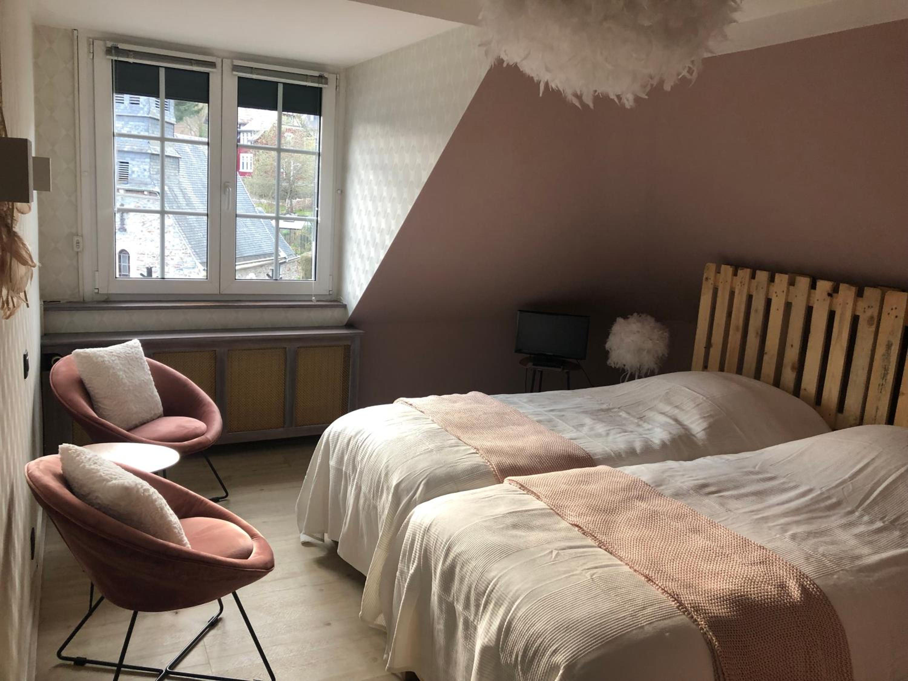 Small Twin Room