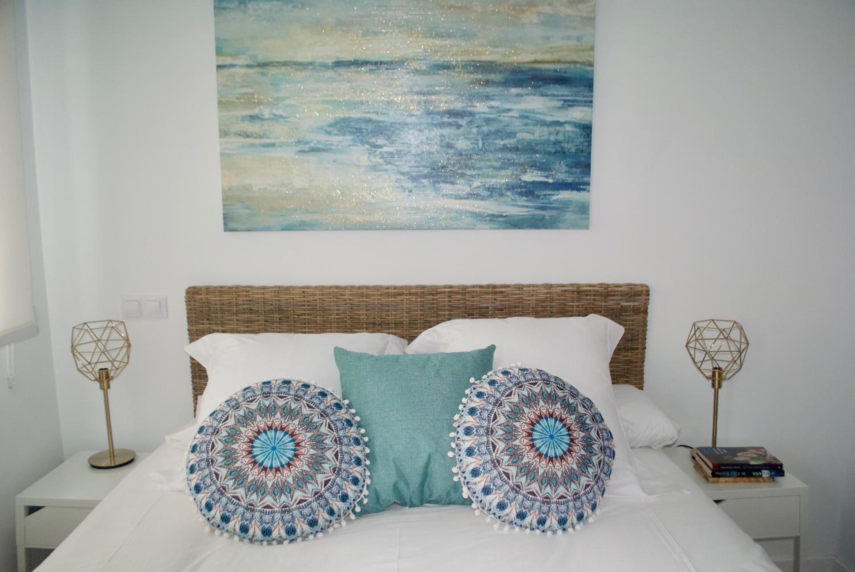 Studio Apartment - Photo 34