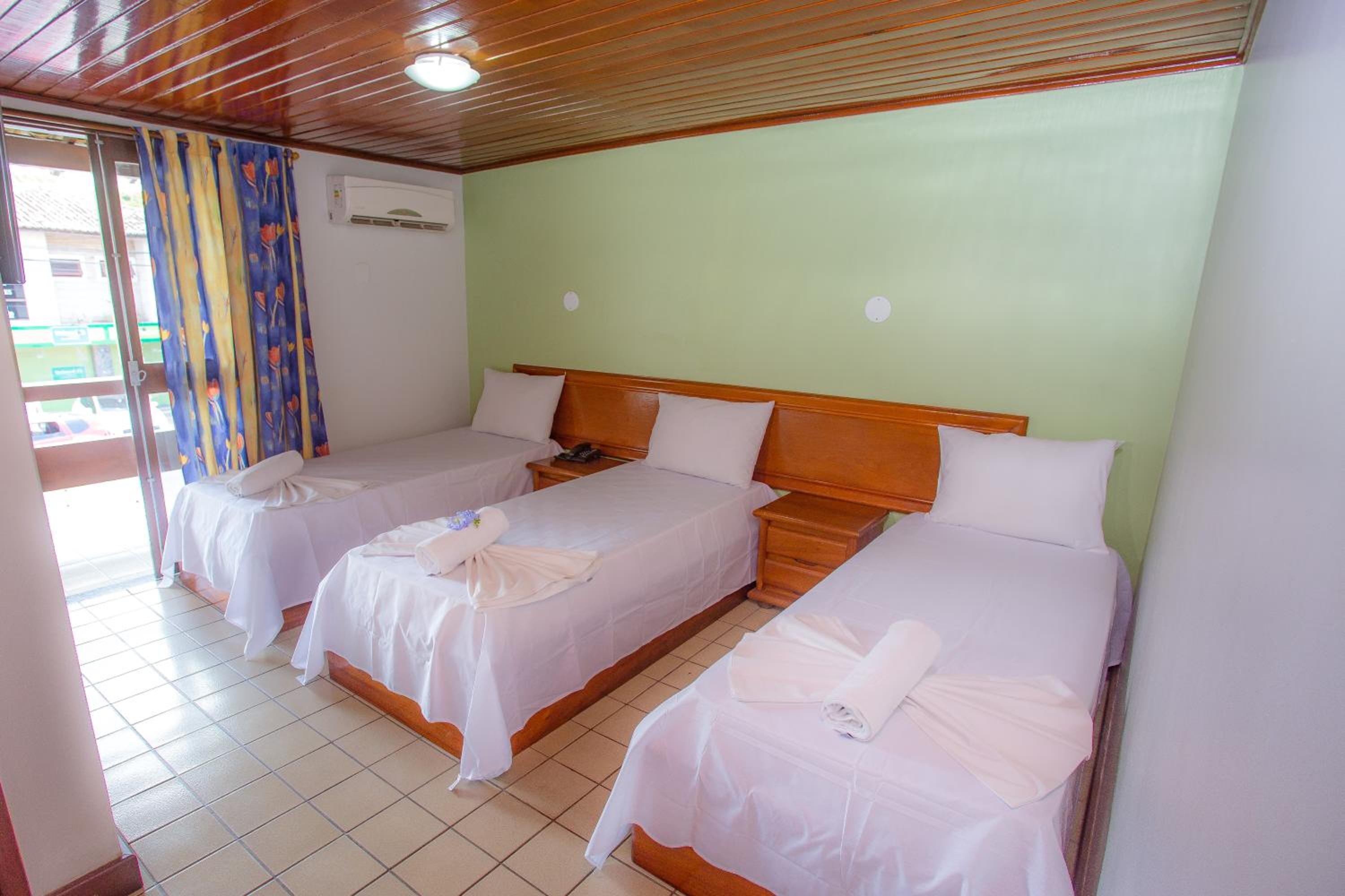 Rede Andrade Estrela Dalva Centro Hotel — Standard Triple Room