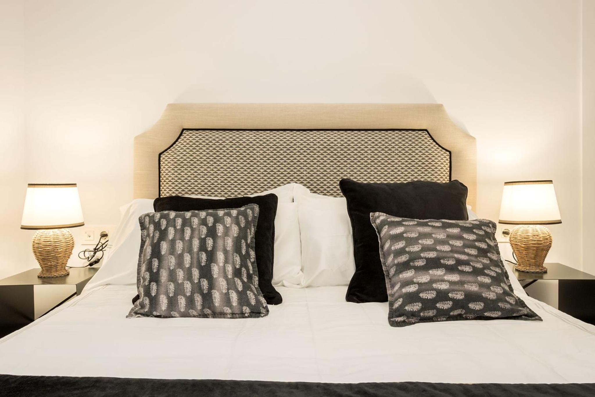 Three-Bedroom Apartment - Photo 22