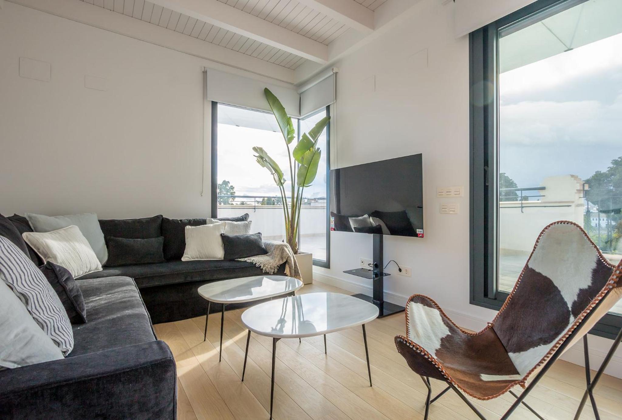 Three-Bedroom Apartment - Photo 13
