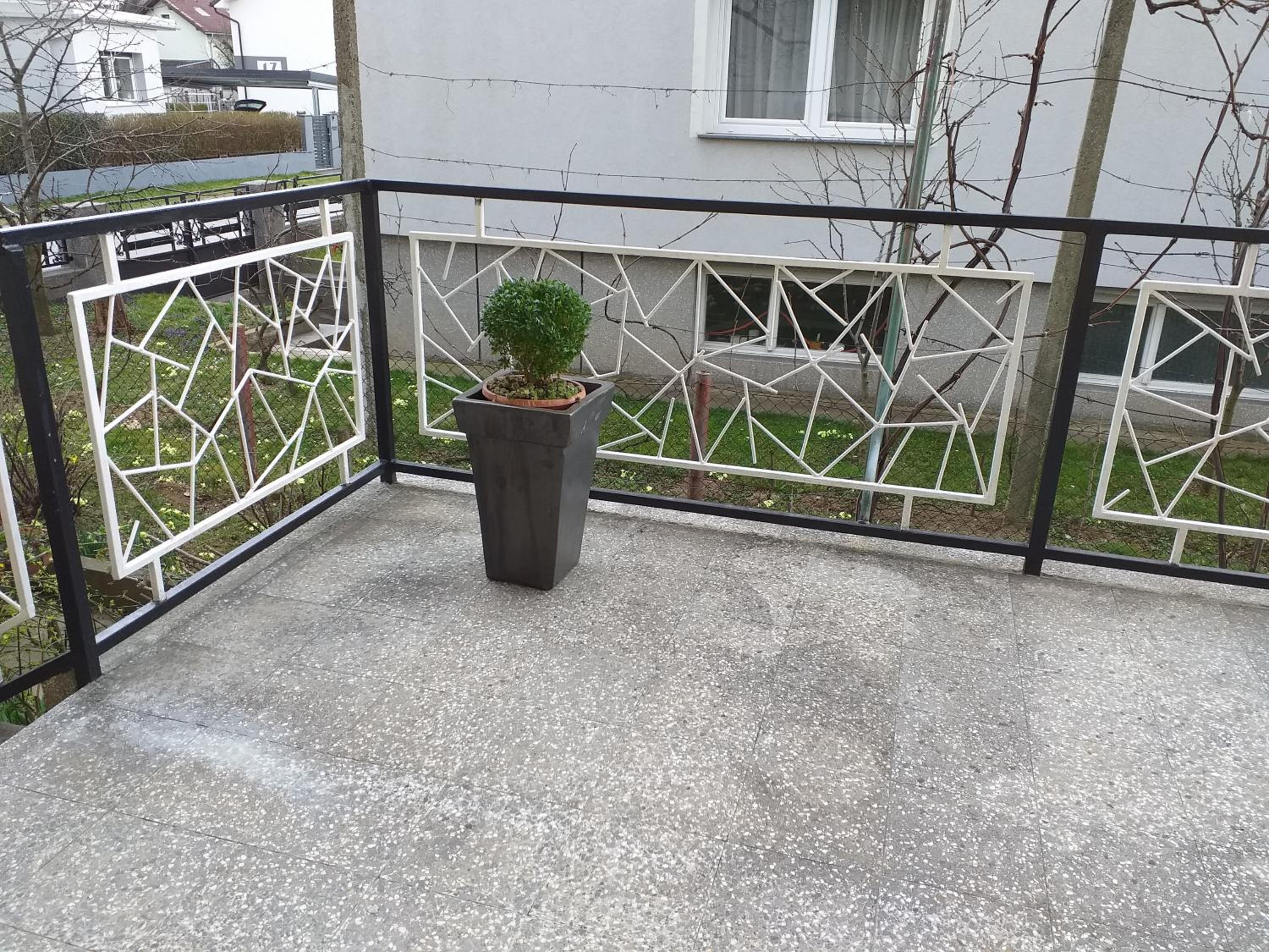 Apartment - Photo 18
