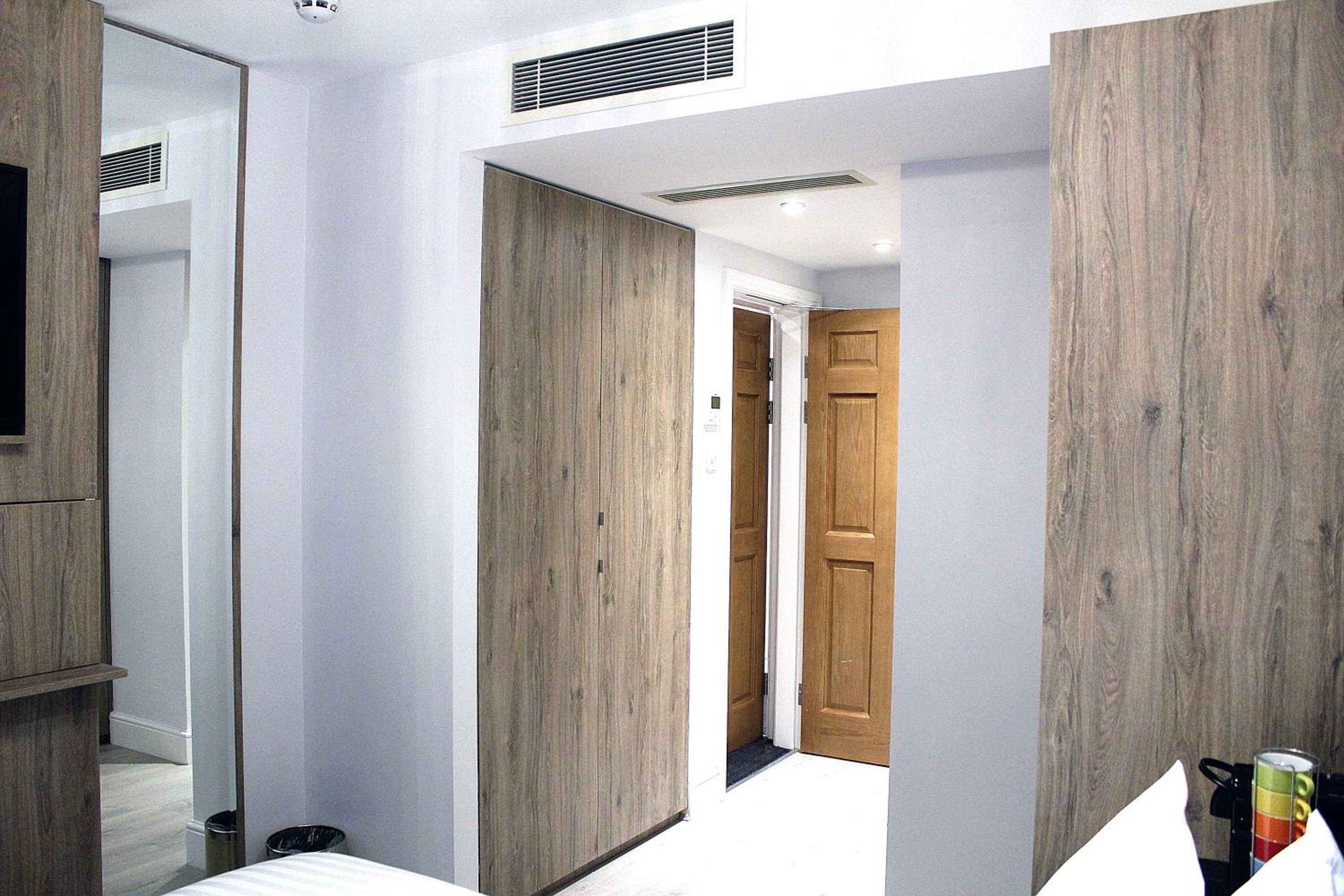 Double Studio (Lower Ground Floor) photo 3