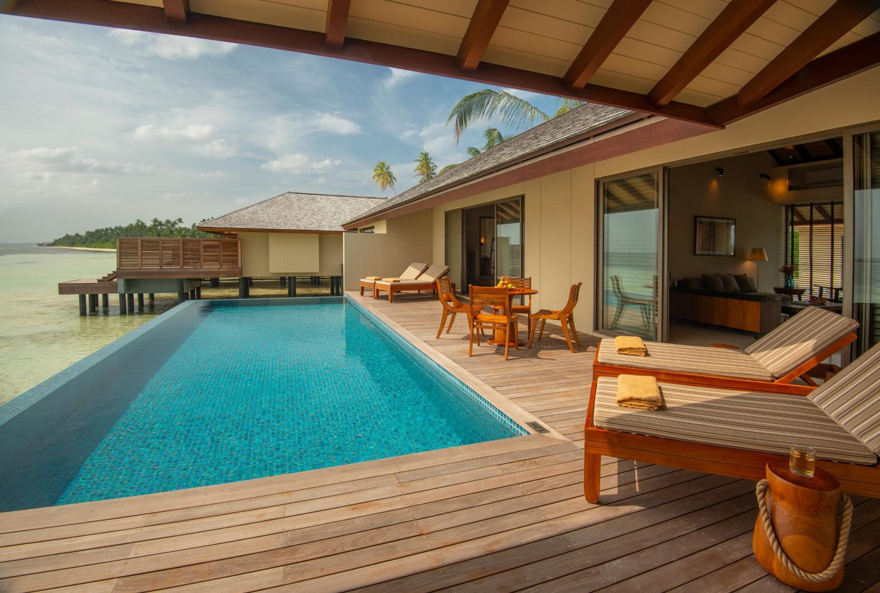 Sunrise Two Bedroom Water Pool Villa - Photo 6