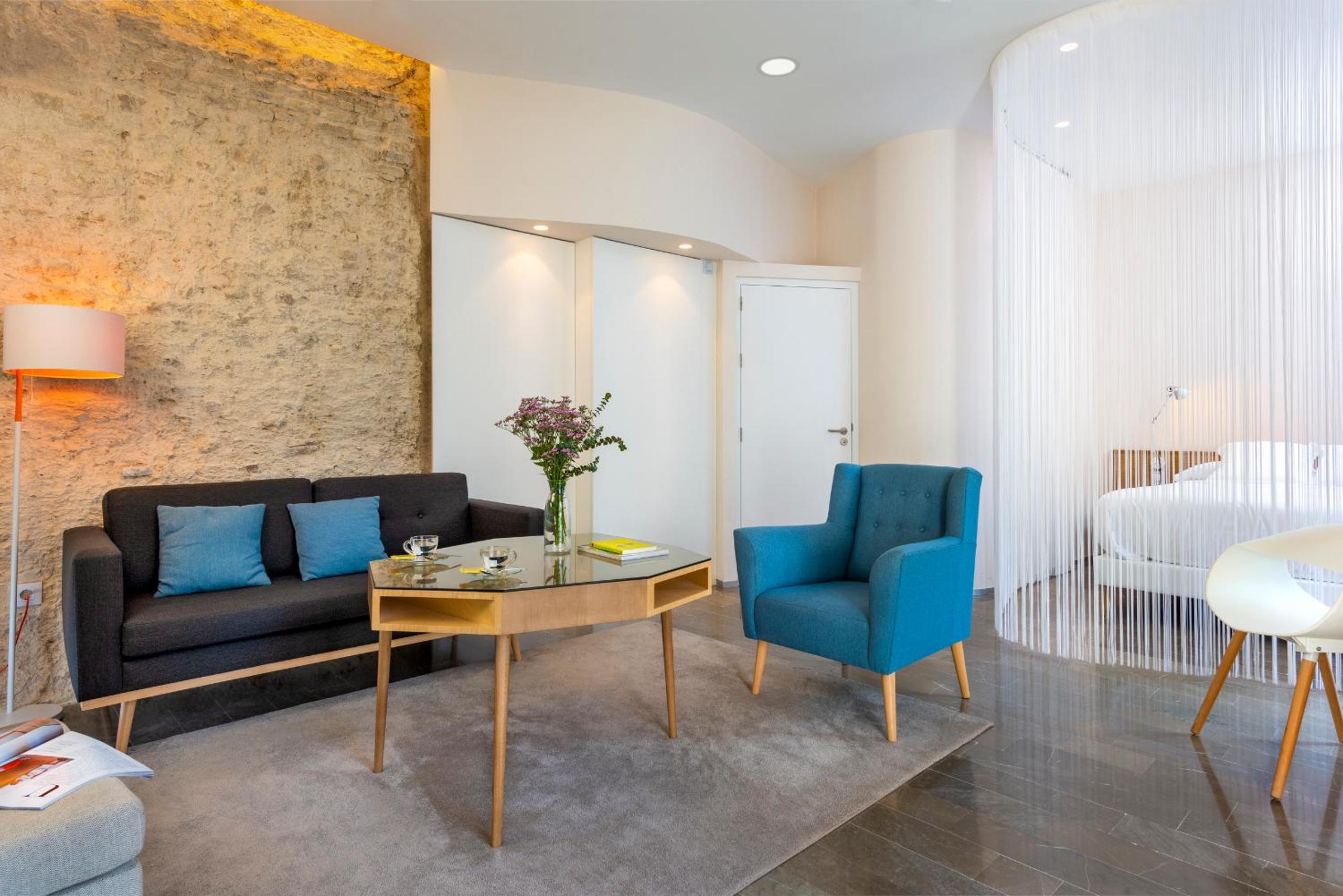 Apartamento con Balcón