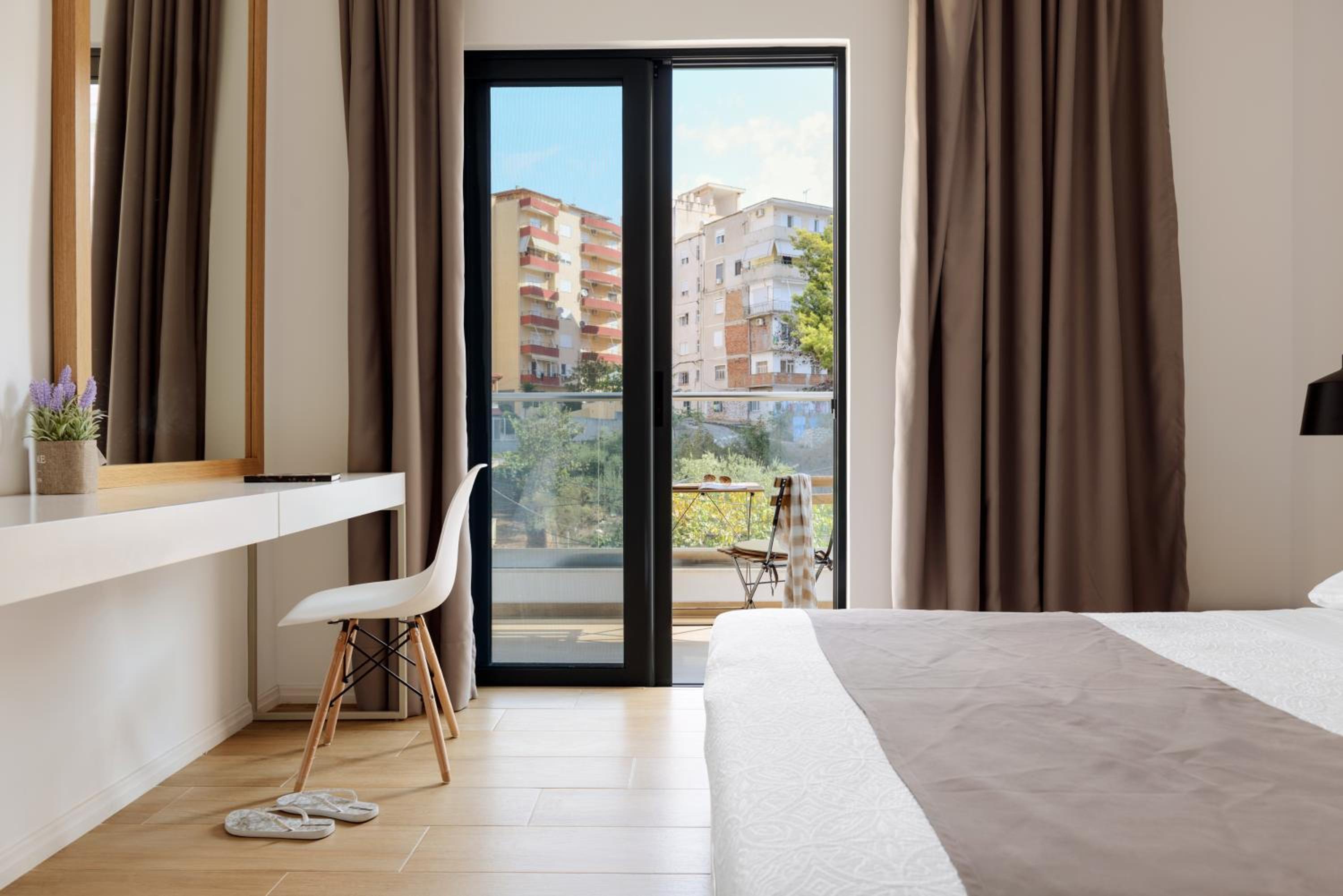 Deluxe Double Room photo 2