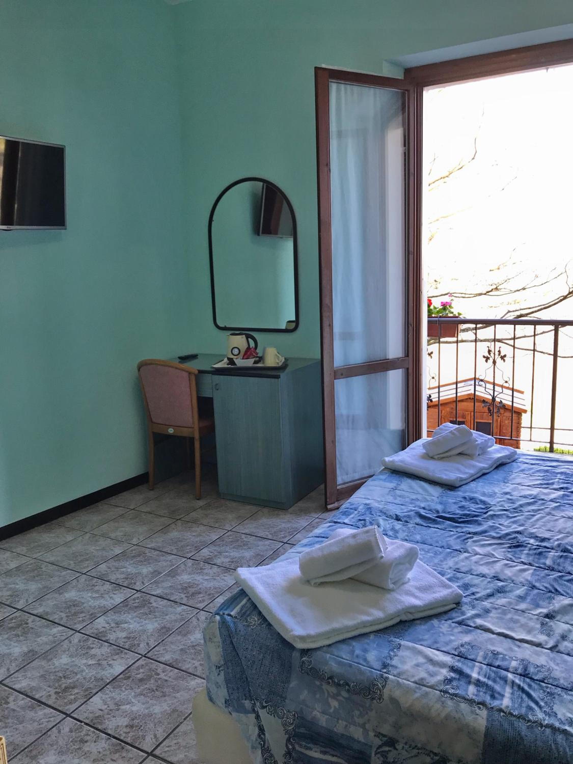 Superior Double Room - Photo 3