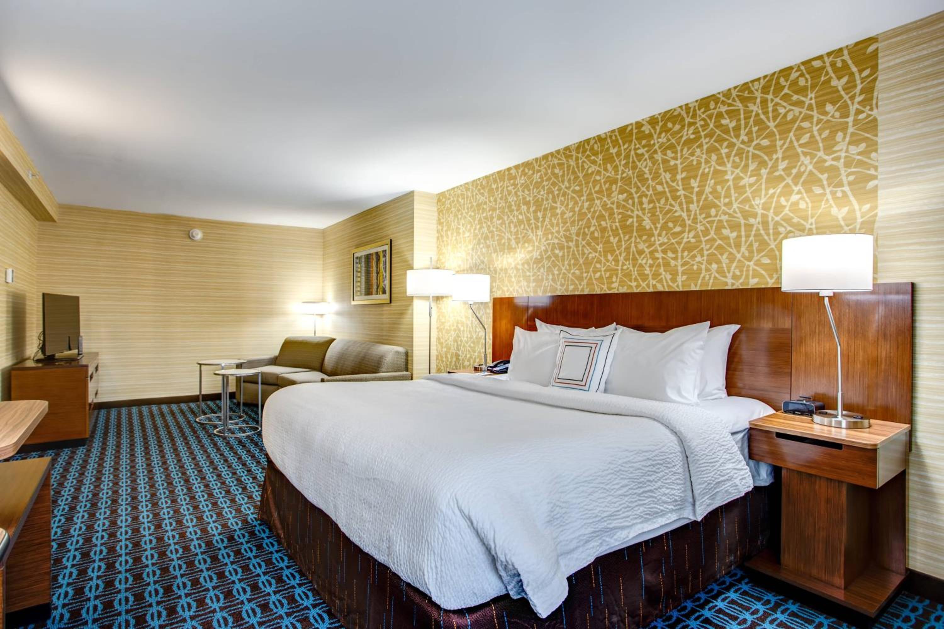 Fairfield Inn & Suites by Marriott Springfield Holyoke
